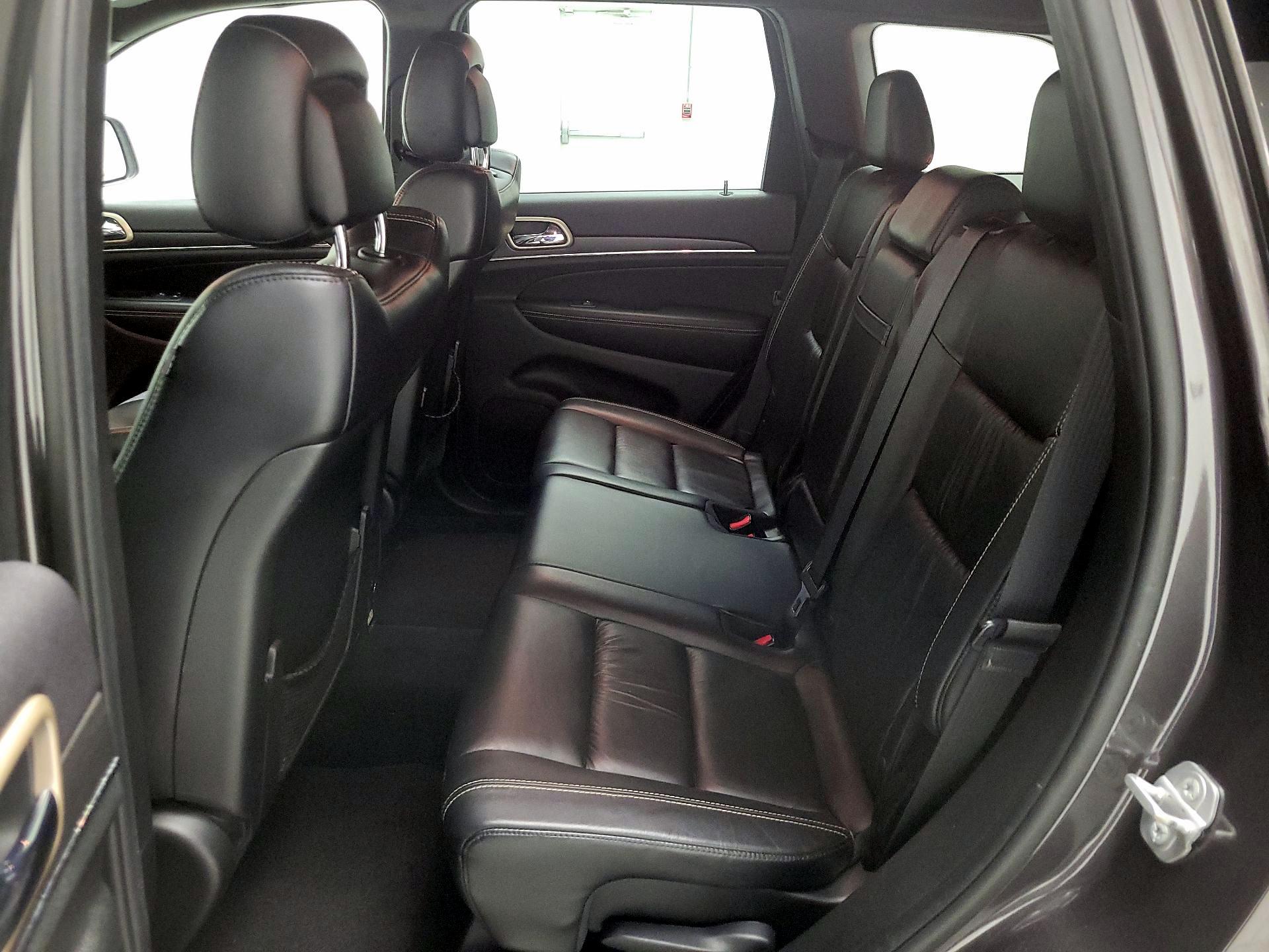 Thumbnail: 2015 Jeep Grand Cherokee - 20
