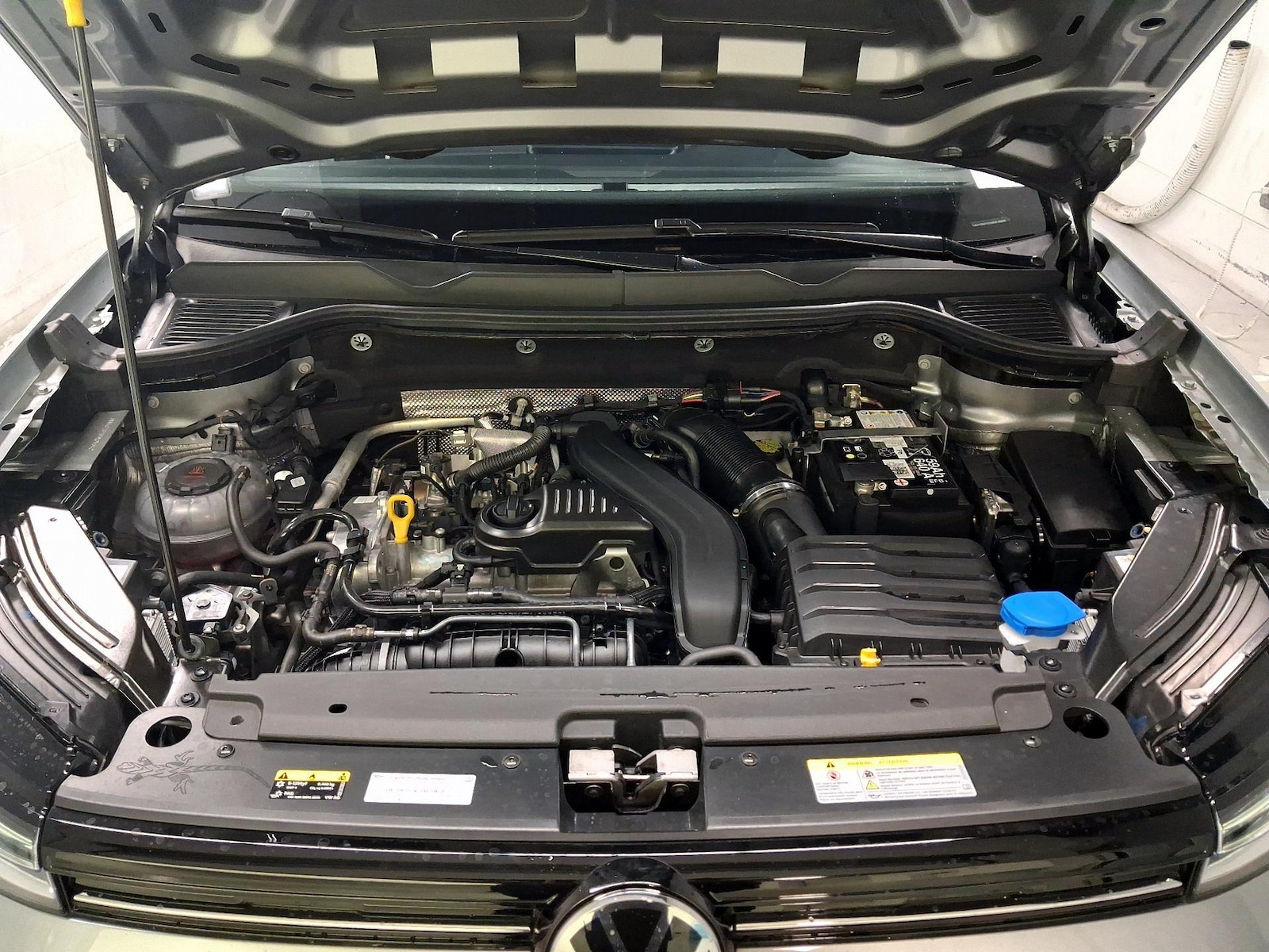 2025 Volkswagen Taos S - Photo 16