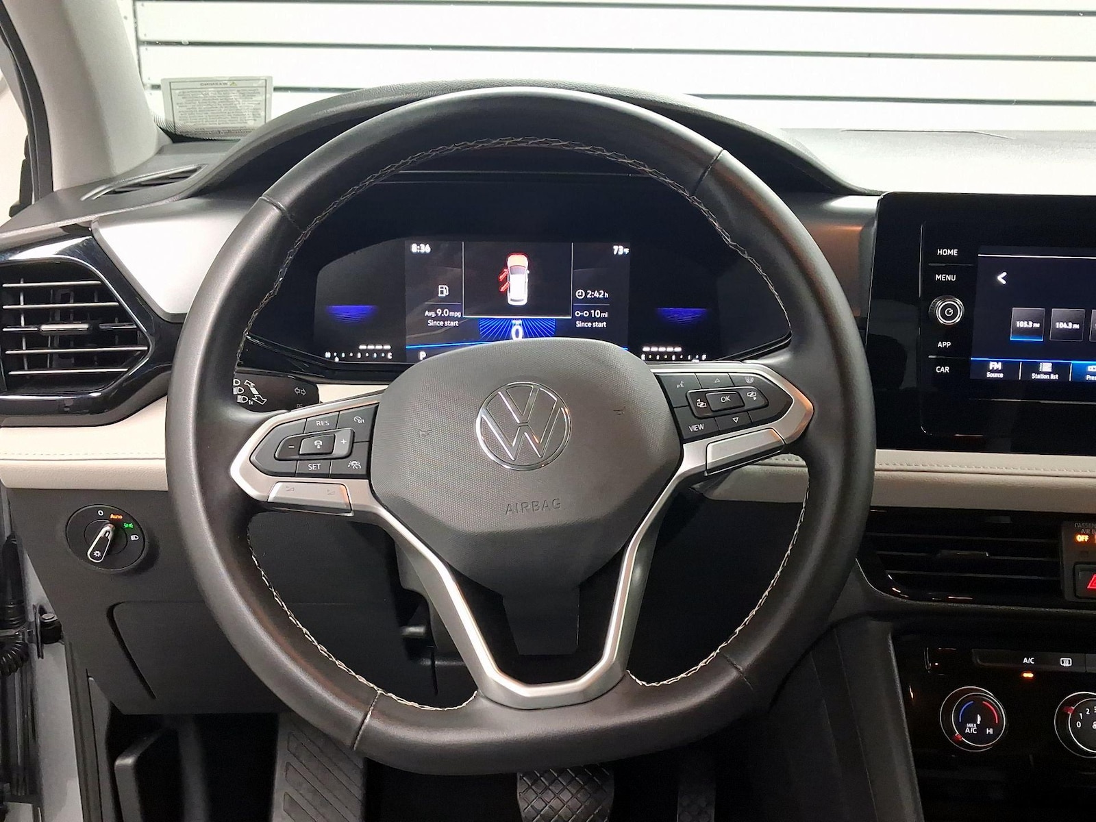 2025 Volkswagen Taos S - Photo 9