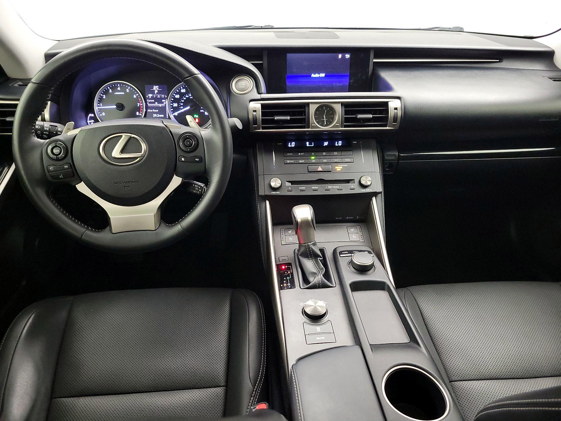 Thumbnail: 2015 Lexus IS - 9