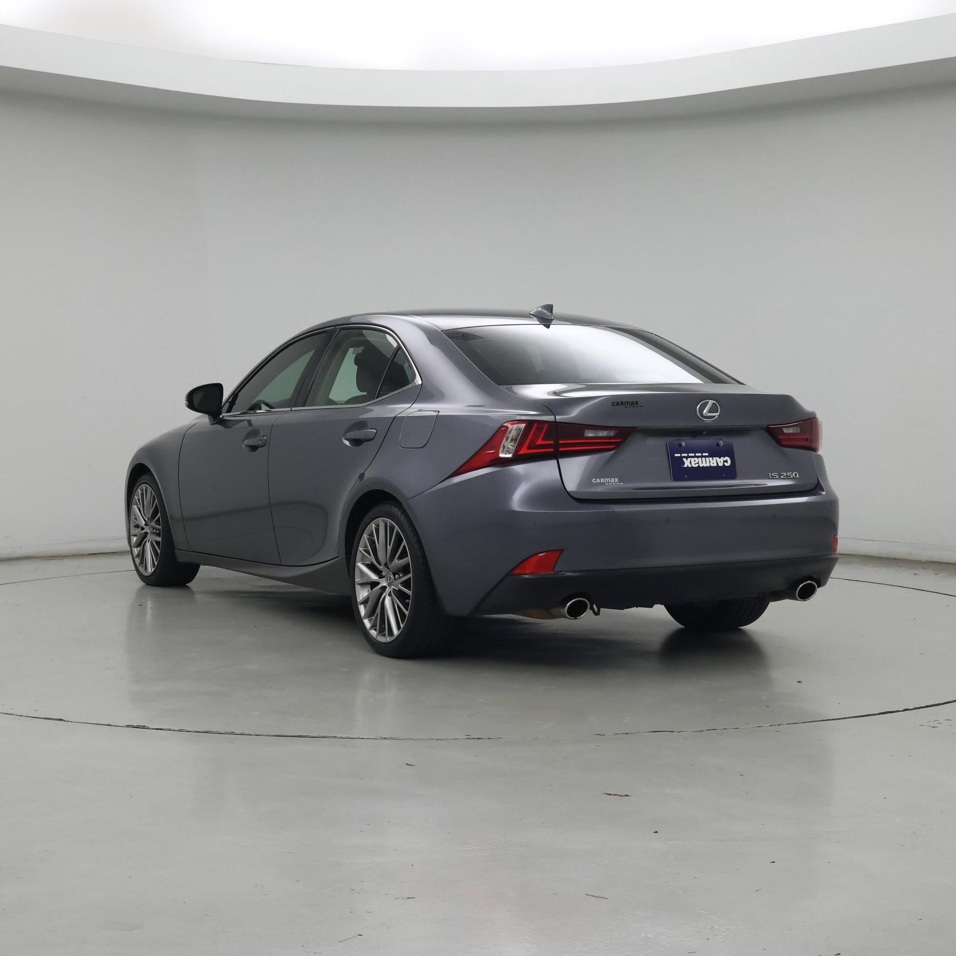 Thumbnail: 2015 Lexus IS - 2