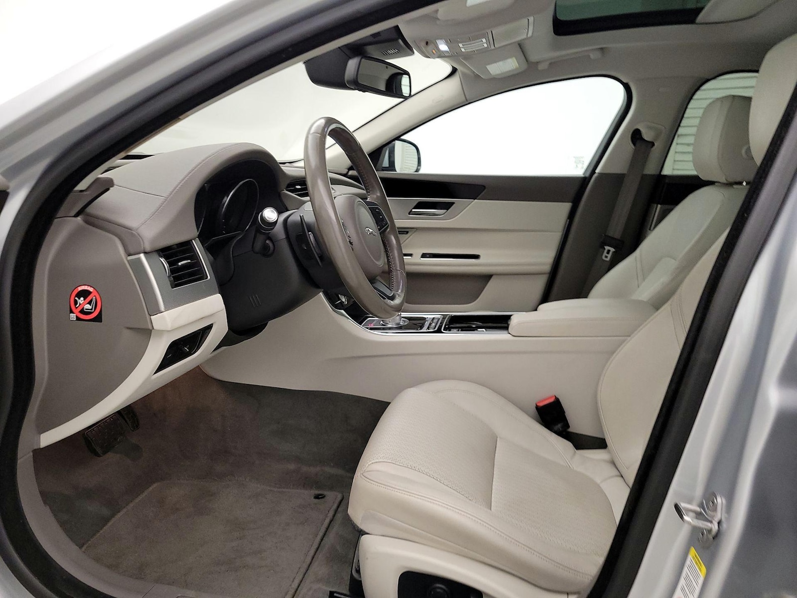 2016 Jaguar XF Prestige - Photo 12