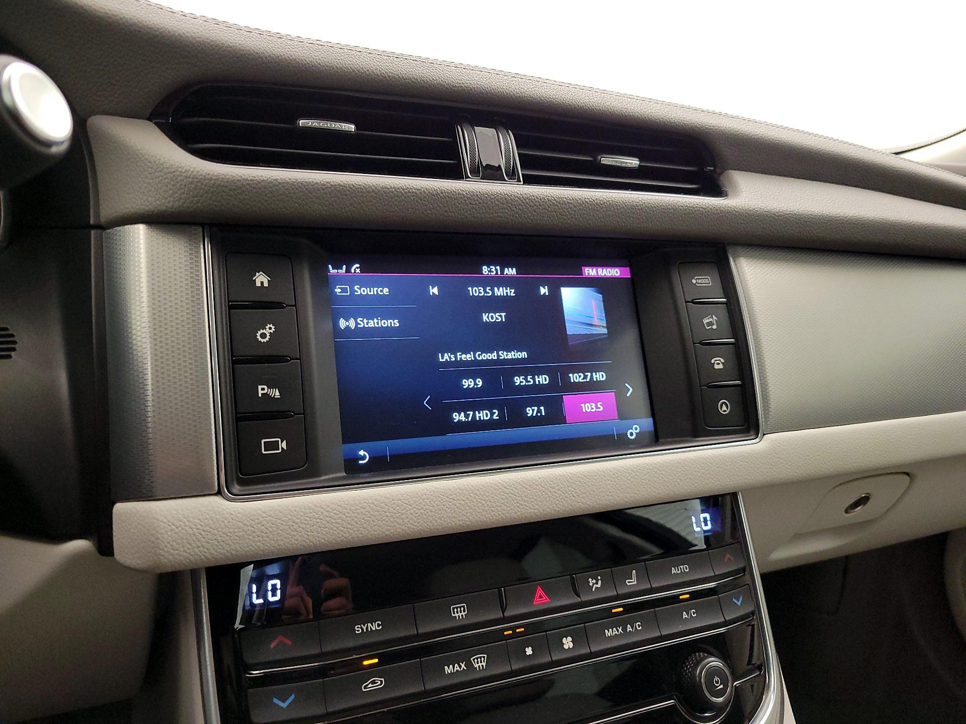 Thumbnail: 2016 Jaguar XF - 16
