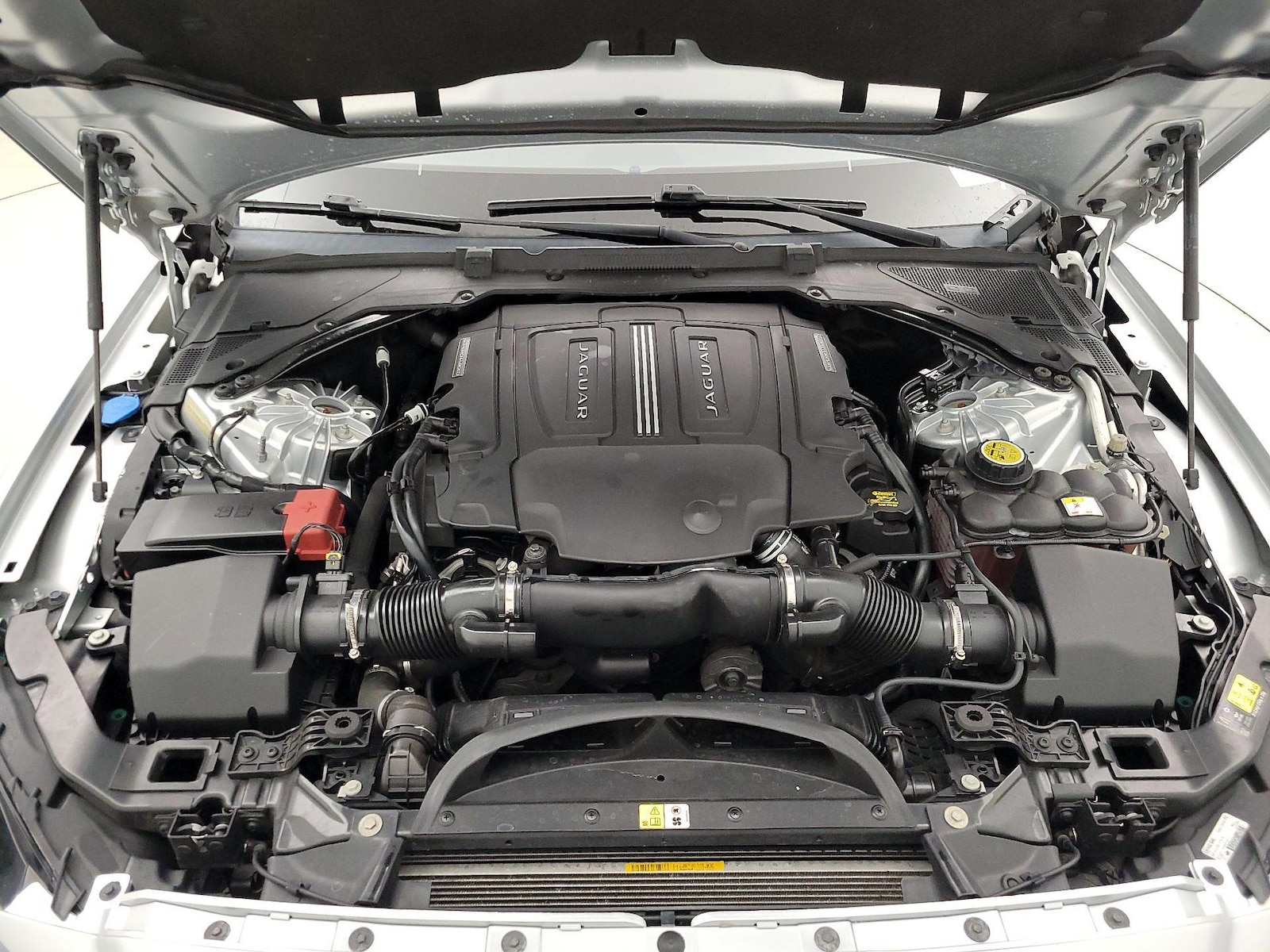 2016 Jaguar XF Prestige - Photo 24