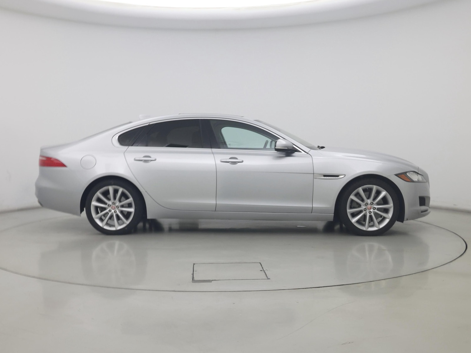 2016 Jaguar XF Prestige - Photo 8