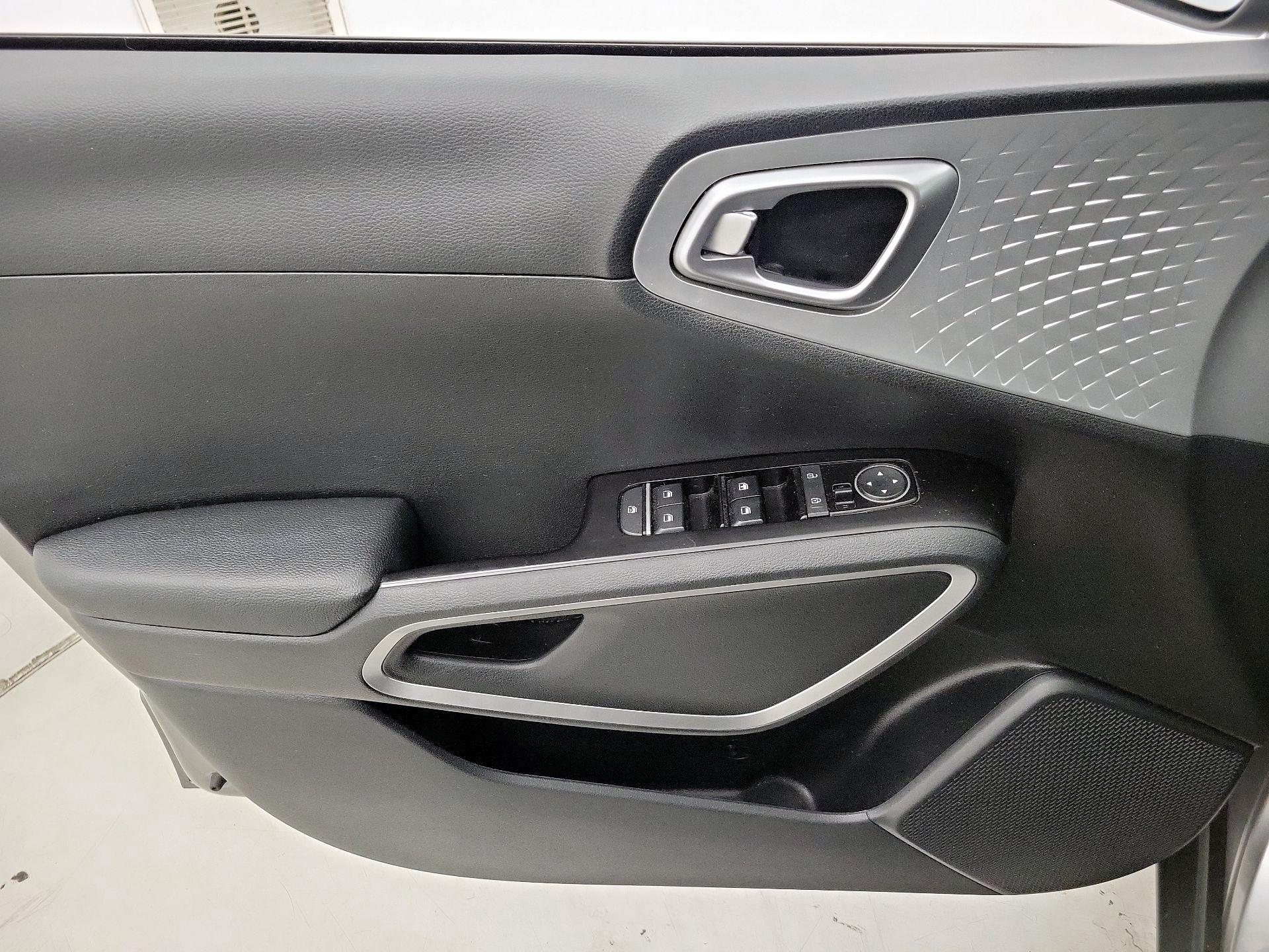 Thumbnail: 2025 Kia Soul - 12