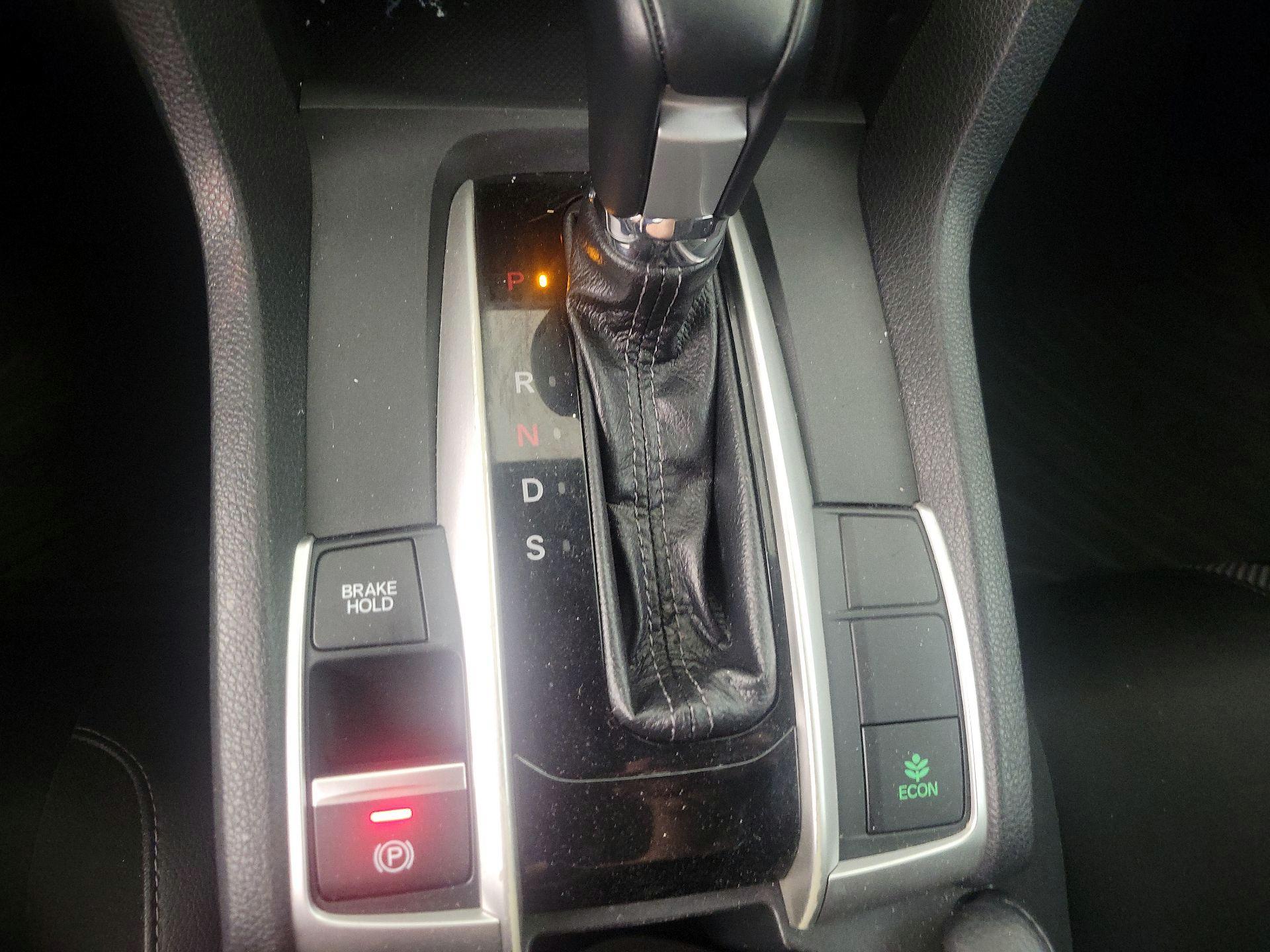 Thumbnail: 2019 Honda Civic - 17