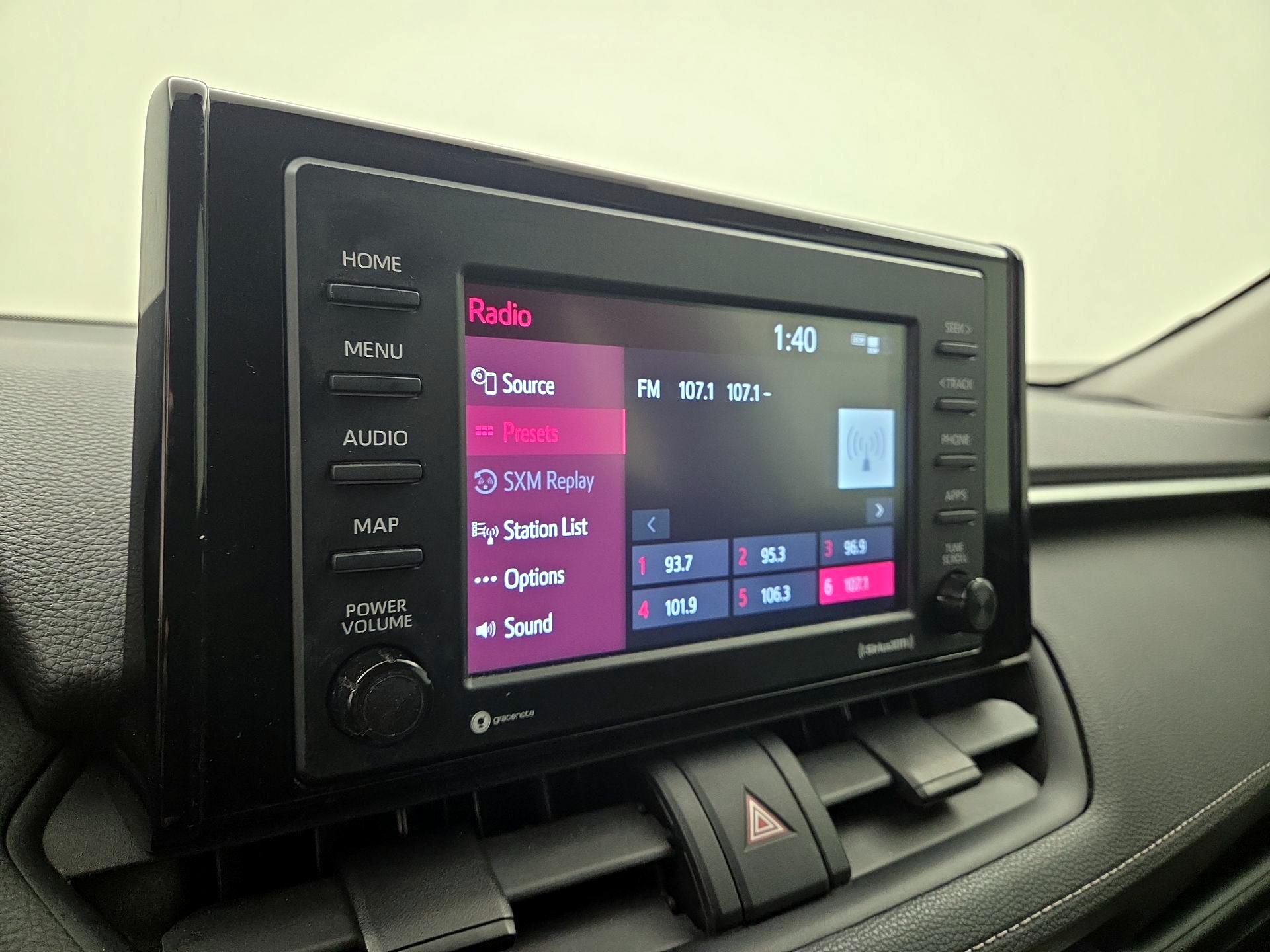 Thumbnail: 2021 Toyota RAV4 - 15