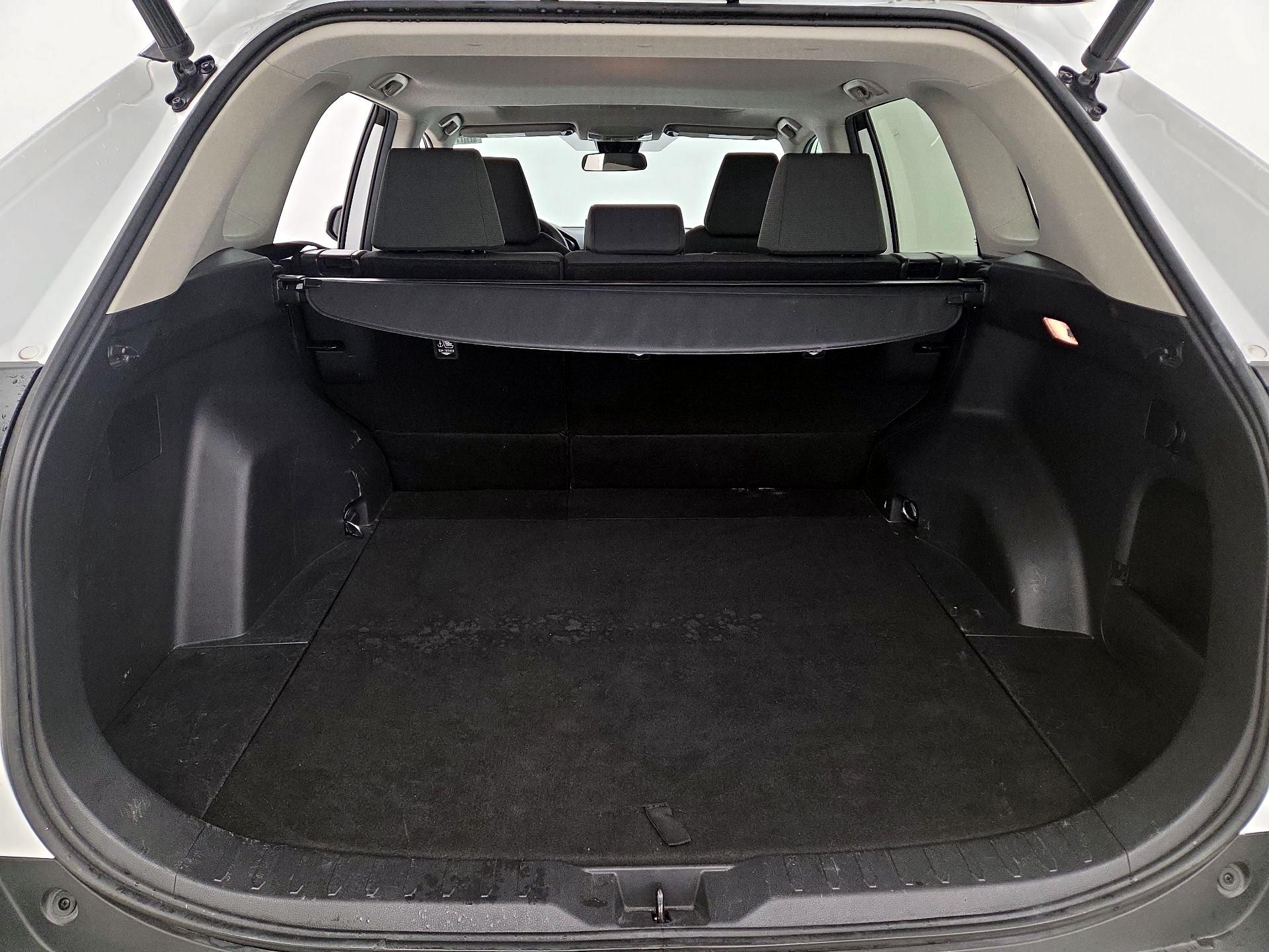 Thumbnail: 2021 Toyota RAV4 - 19