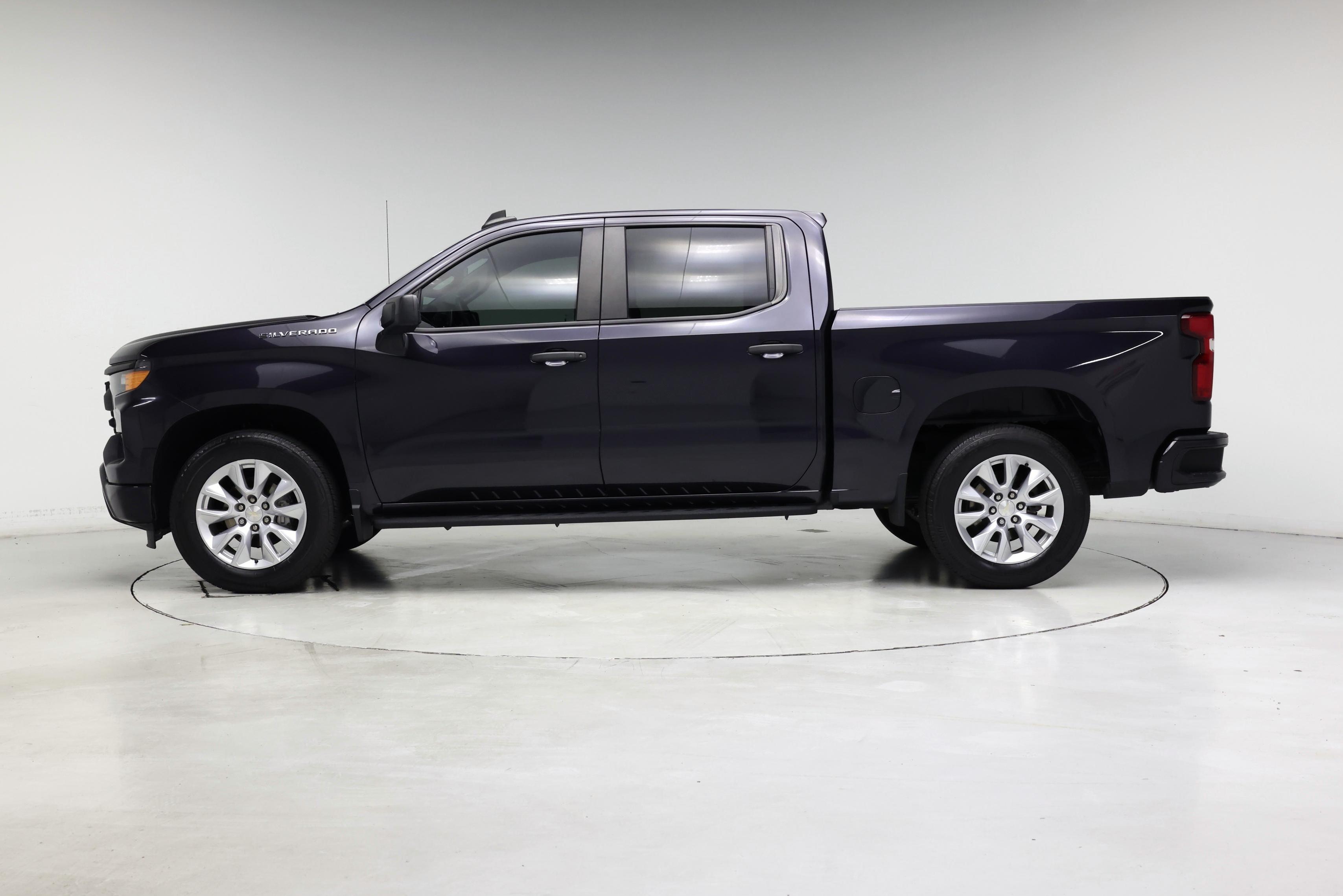 Thumbnail: 2022 Chevrolet Silverado 1500 - 3