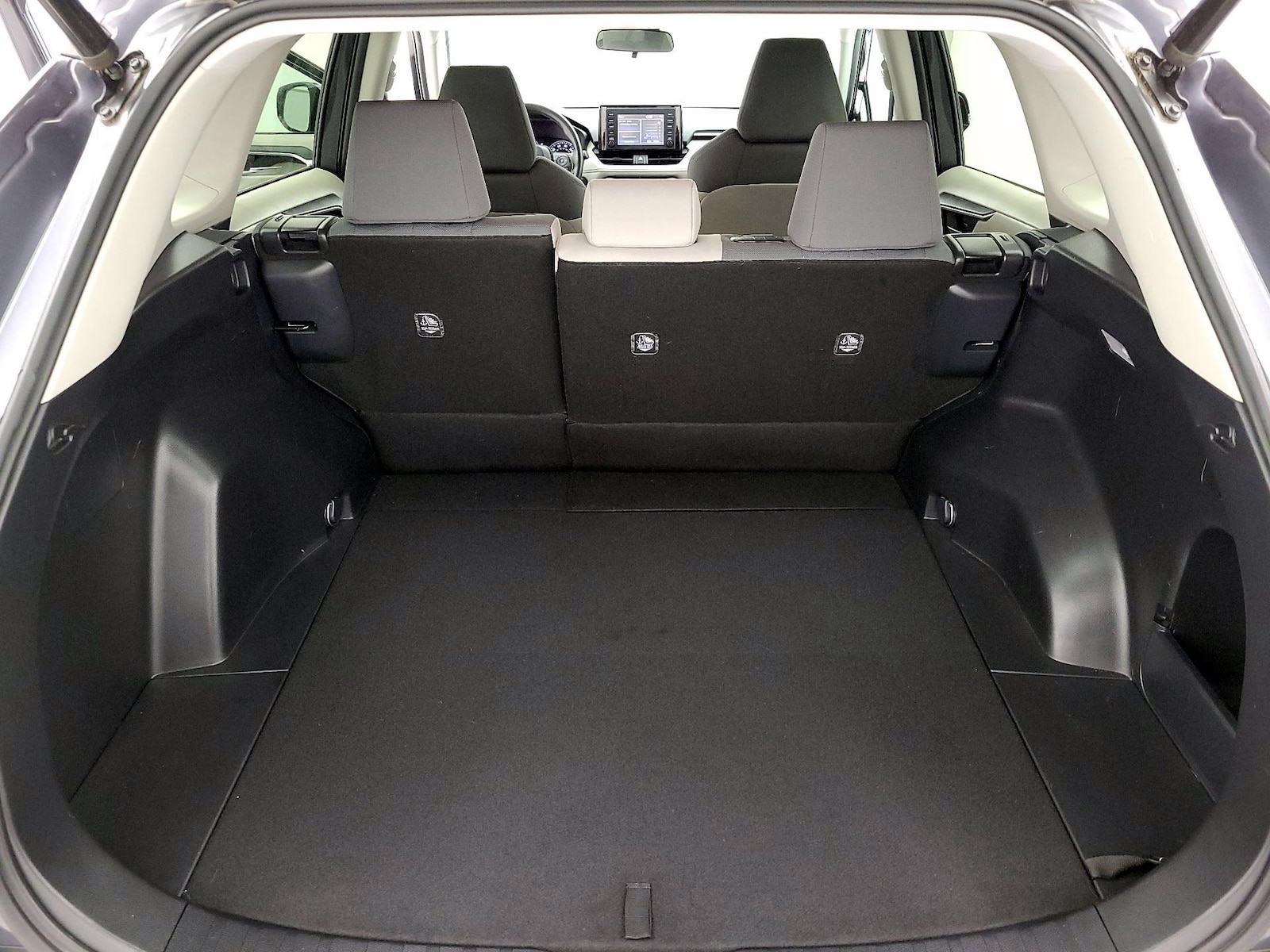 2019 Toyota RAV4 XLE - Photo 22