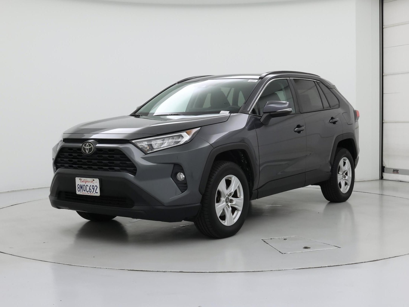 2019 Toyota RAV4 XLE - Photo 5
