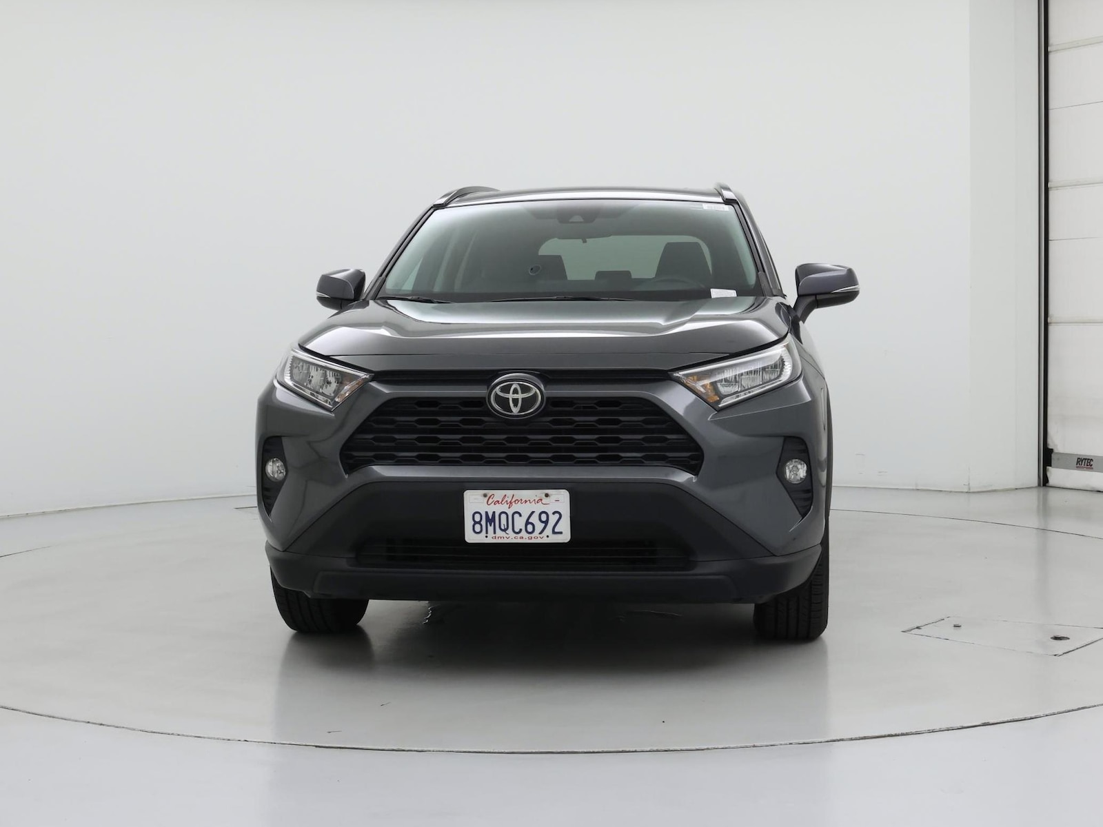 2019 Toyota RAV4 XLE - Photo 6