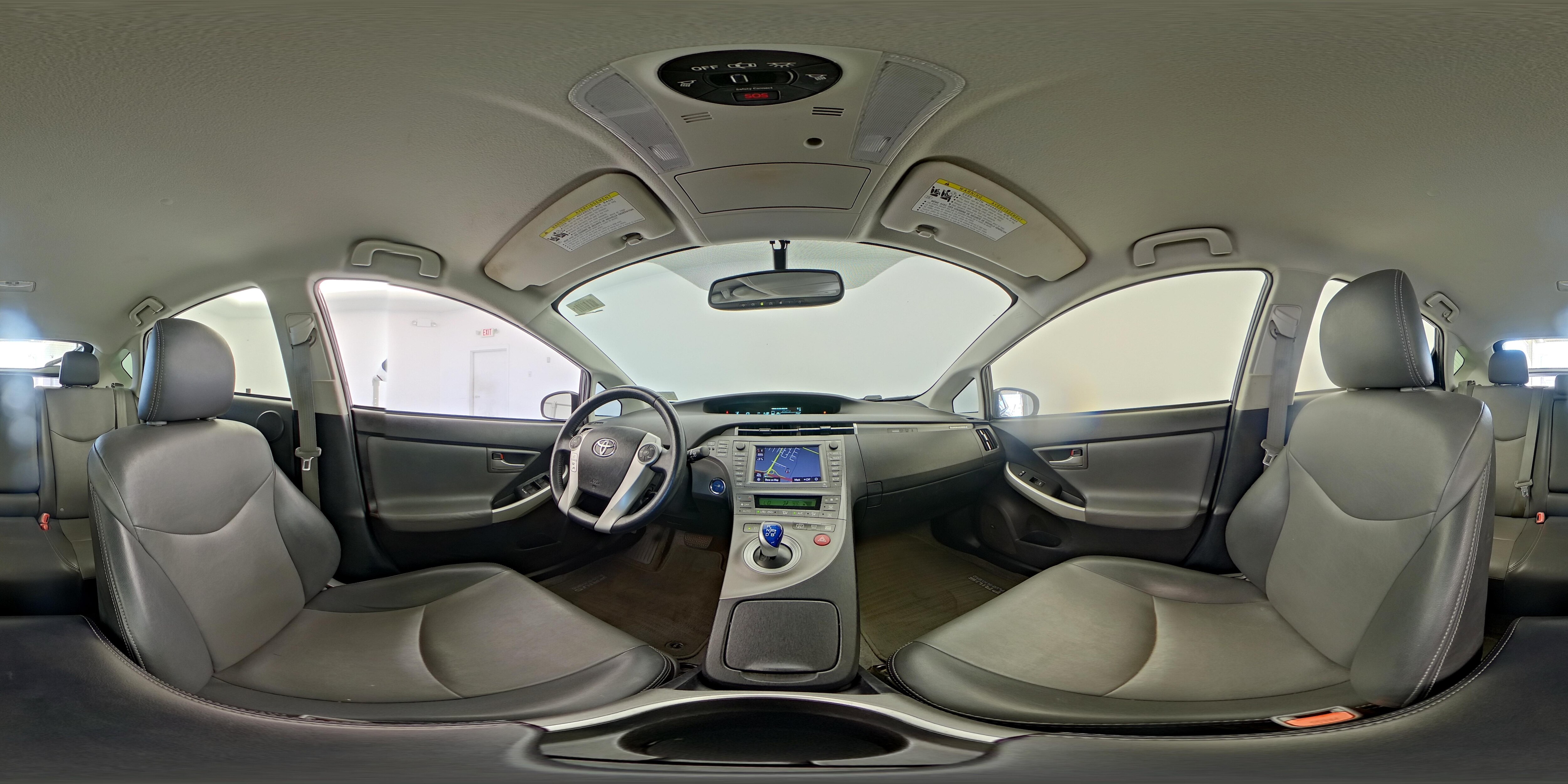 2014 Toyota Prius Plug-In Advanced - Photo 25
