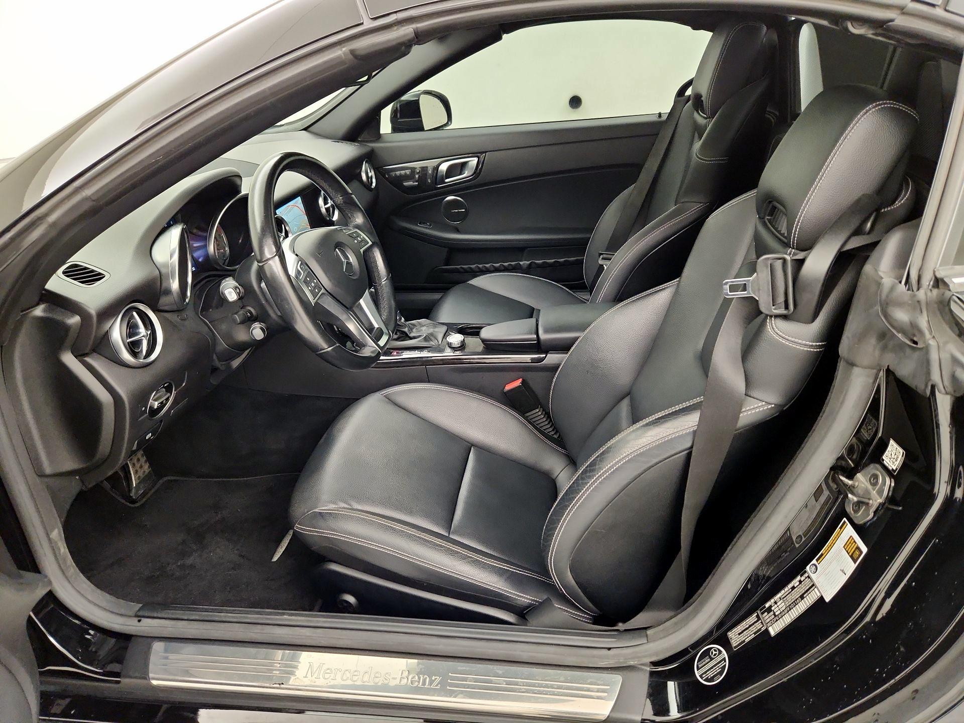 Thumbnail: 2015 Mercedes-Benz SLK - 11
