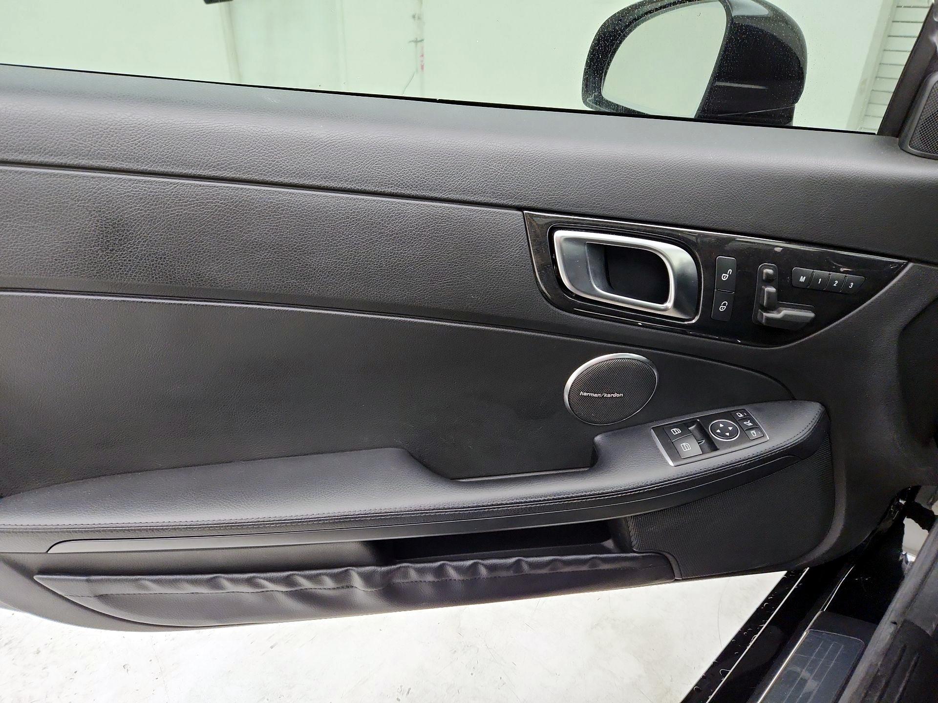 Thumbnail: 2015 Mercedes-Benz SLK - 12