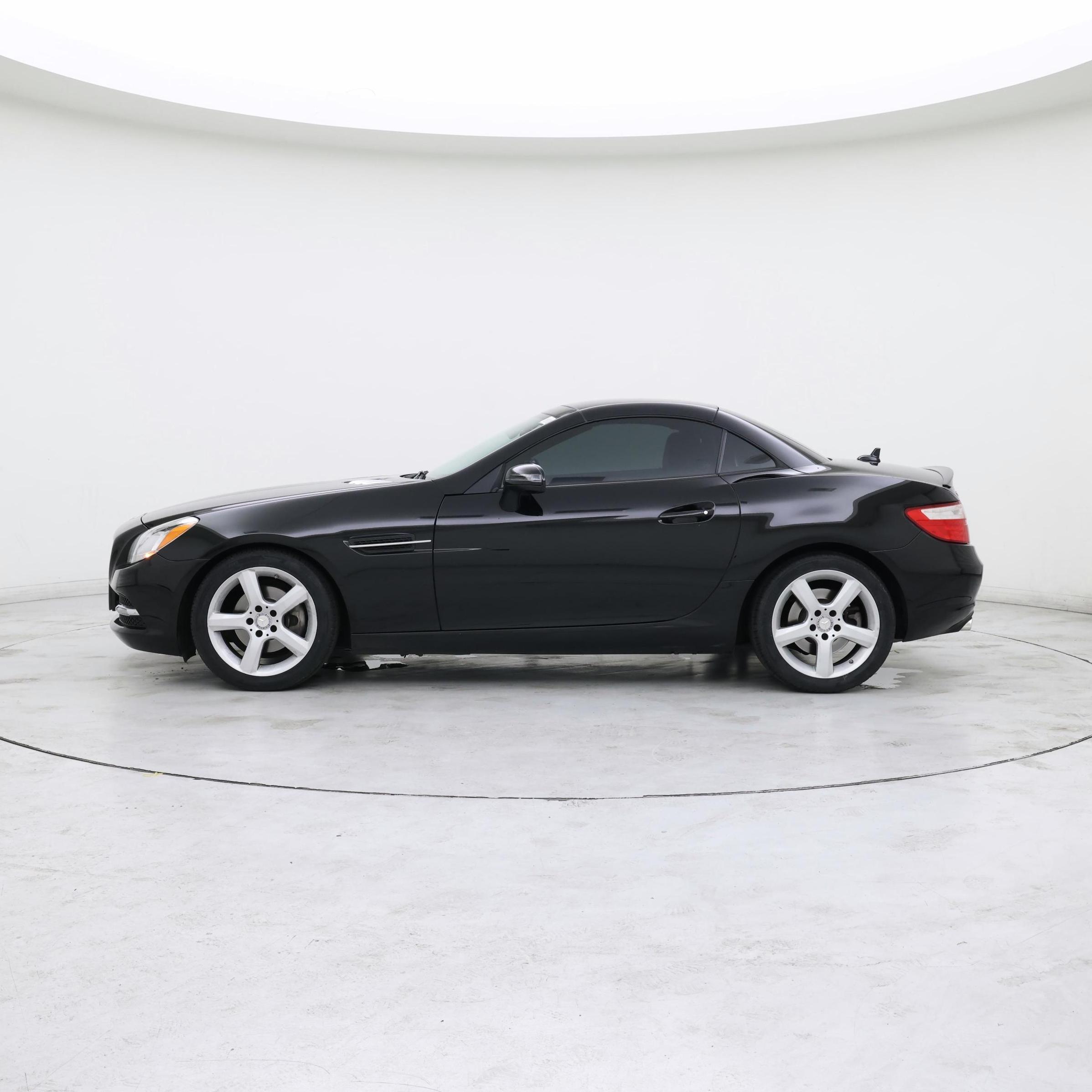 Thumbnail: 2015 Mercedes-Benz SLK - 3