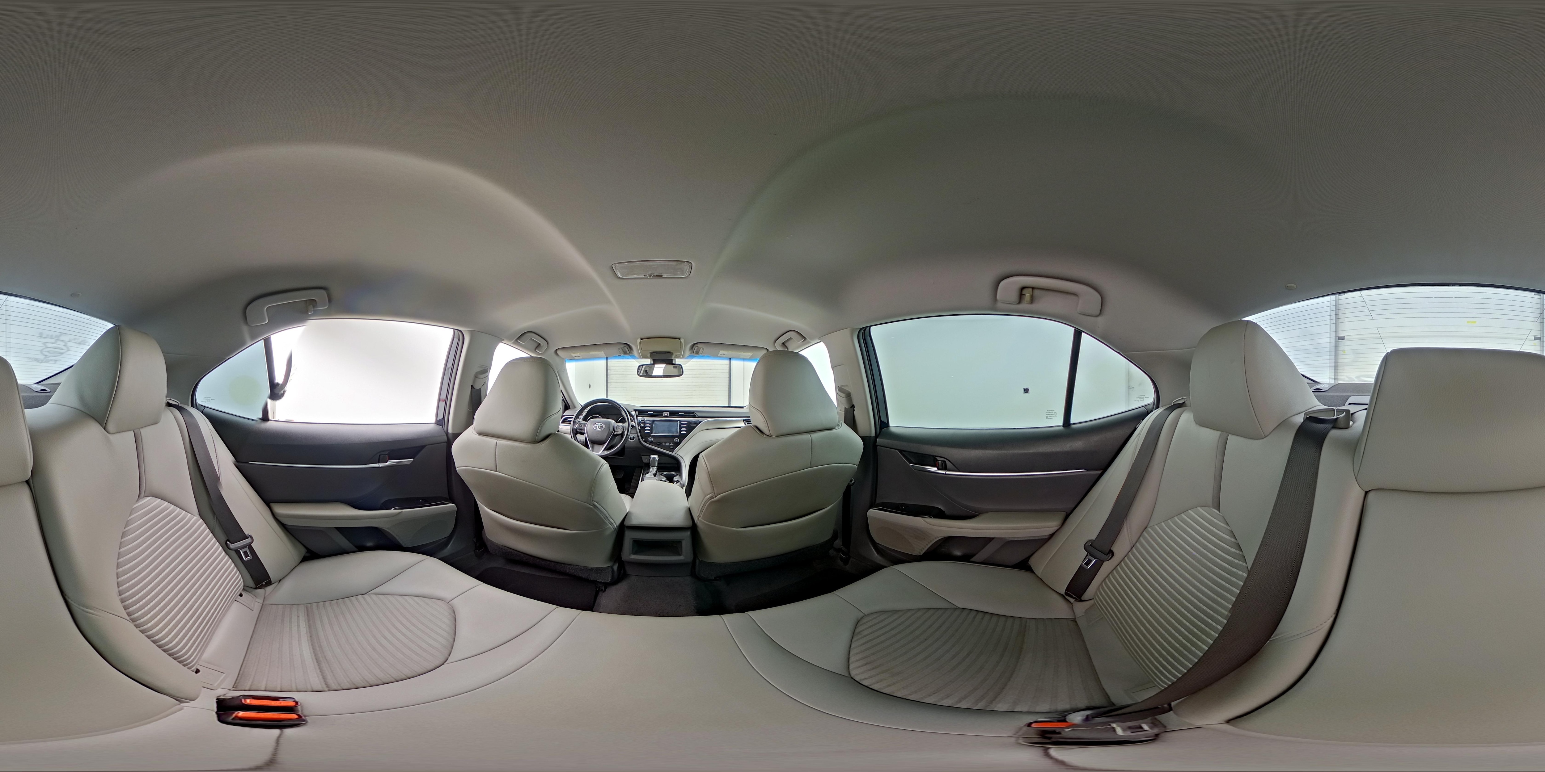 2018 Toyota Camry SE - Photo 25
