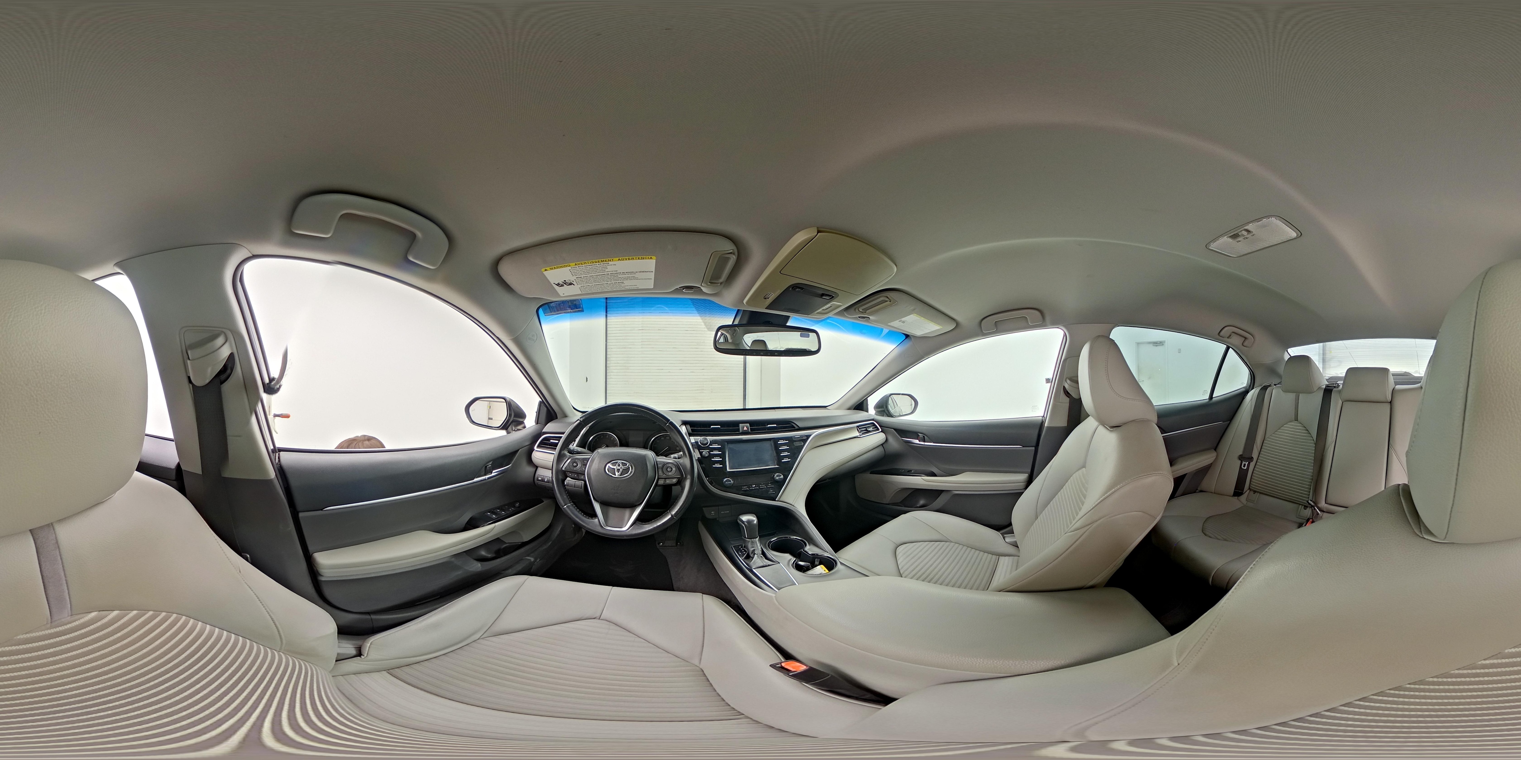 2018 Toyota Camry SE - Photo 26