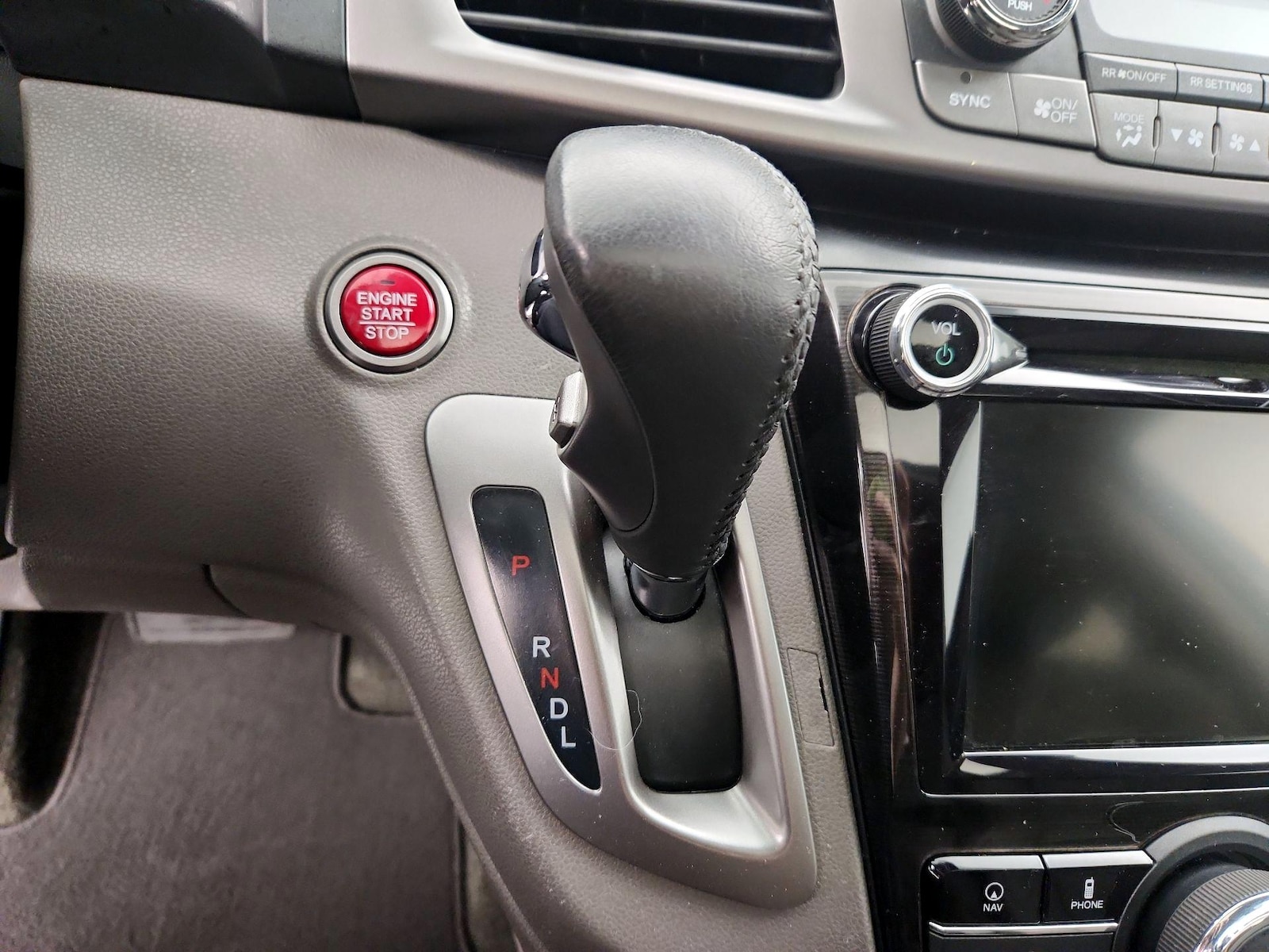 2016 Honda Odyssey Touring Elite - Photo 10