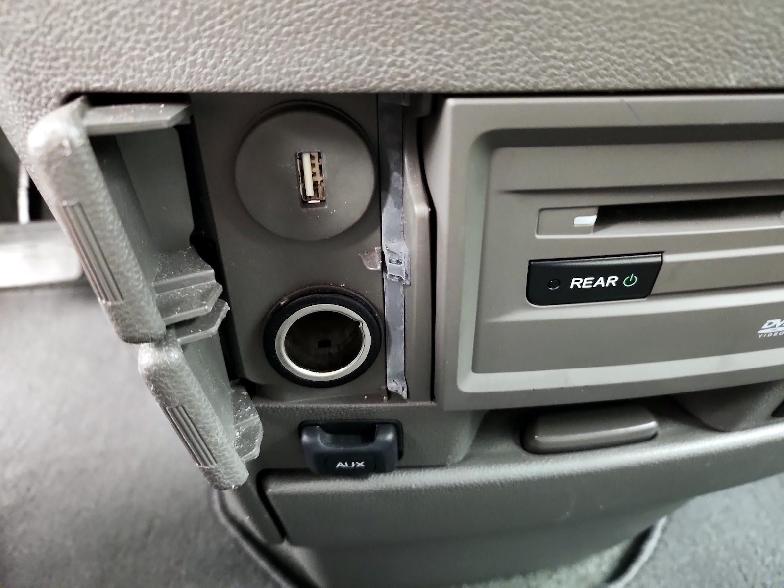 2016 Honda Odyssey Touring Elite - Photo 11
