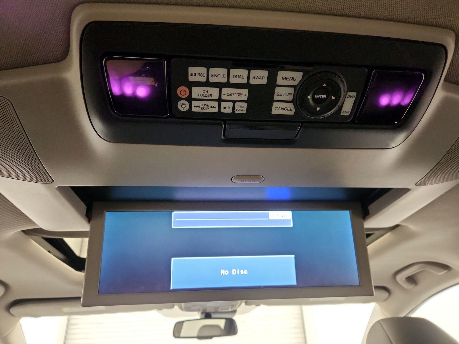 2016 Honda Odyssey Touring Elite - Photo 18