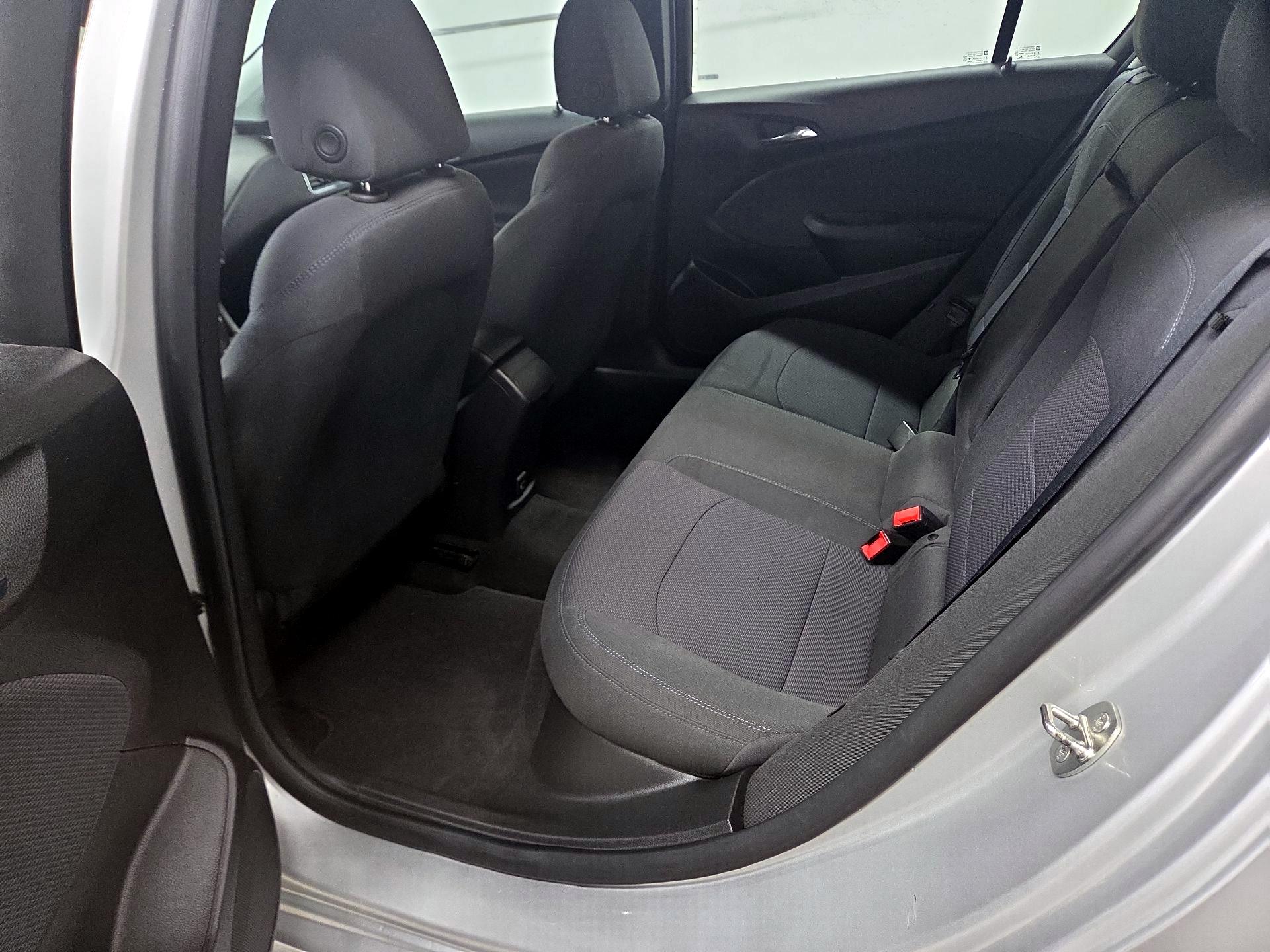 Thumbnail: 2019 Chevrolet Cruze - 17