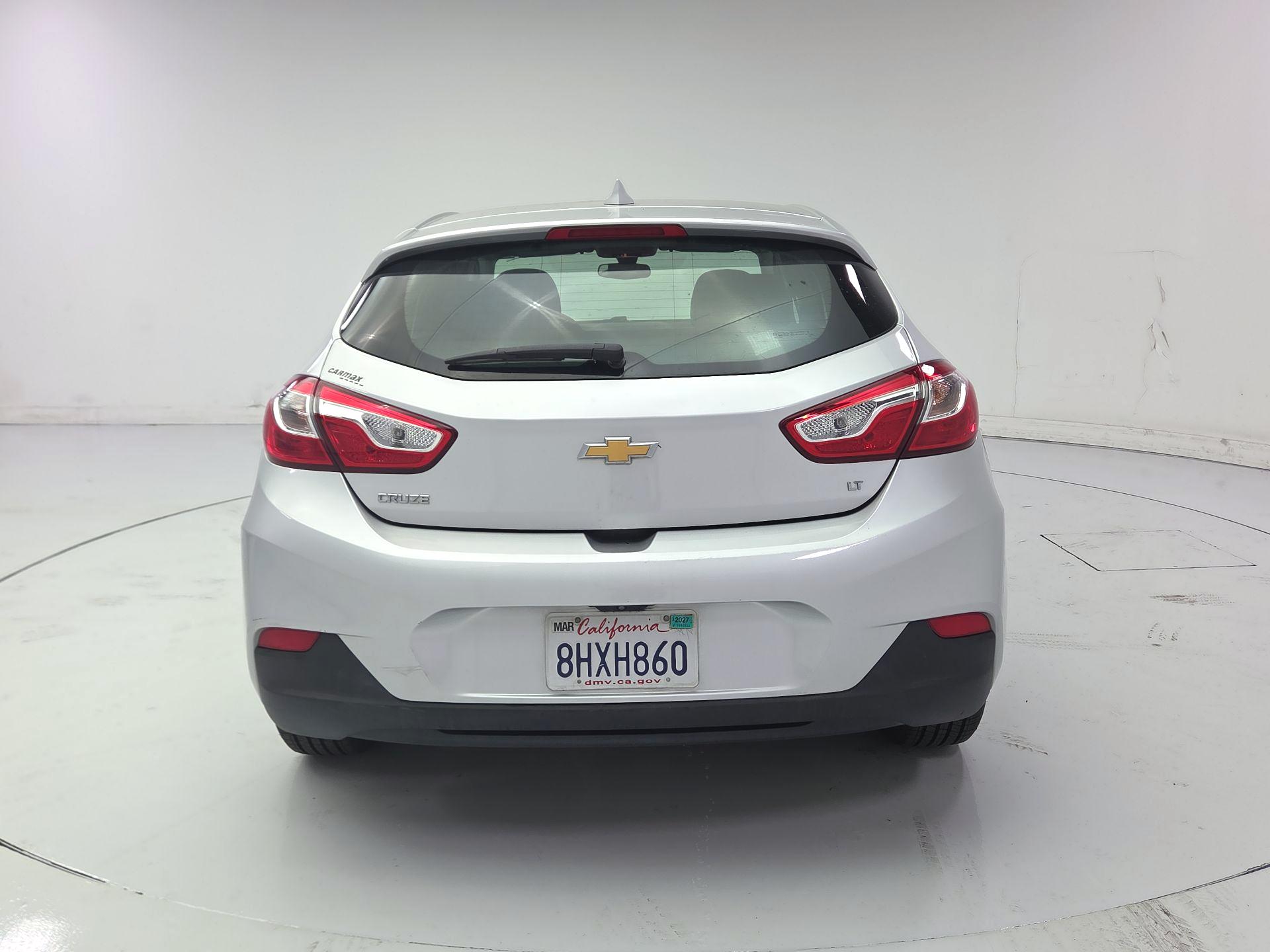 Thumbnail: 2019 Chevrolet Cruze - 6