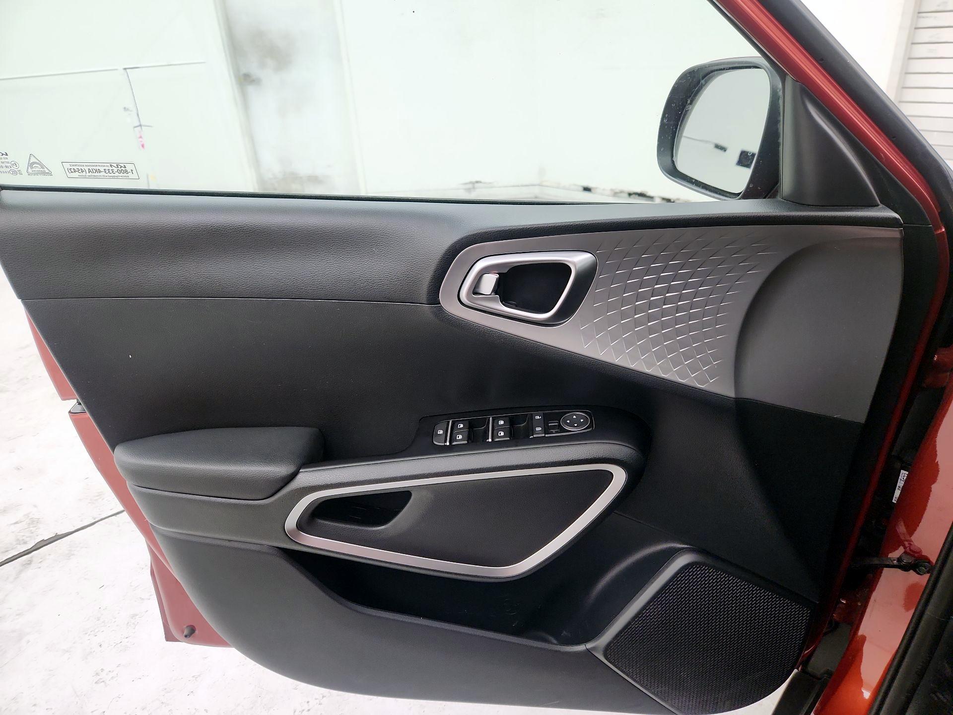 Thumbnail: 2023 Kia Soul - 12