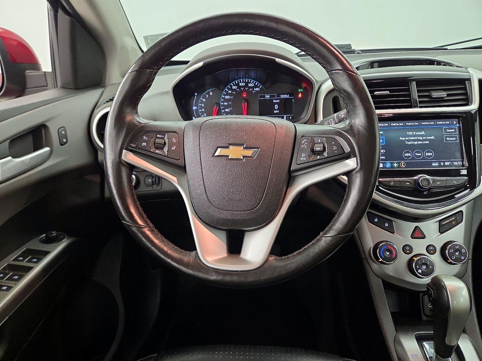 2018 Chevrolet Sonic Premier - Photo 11