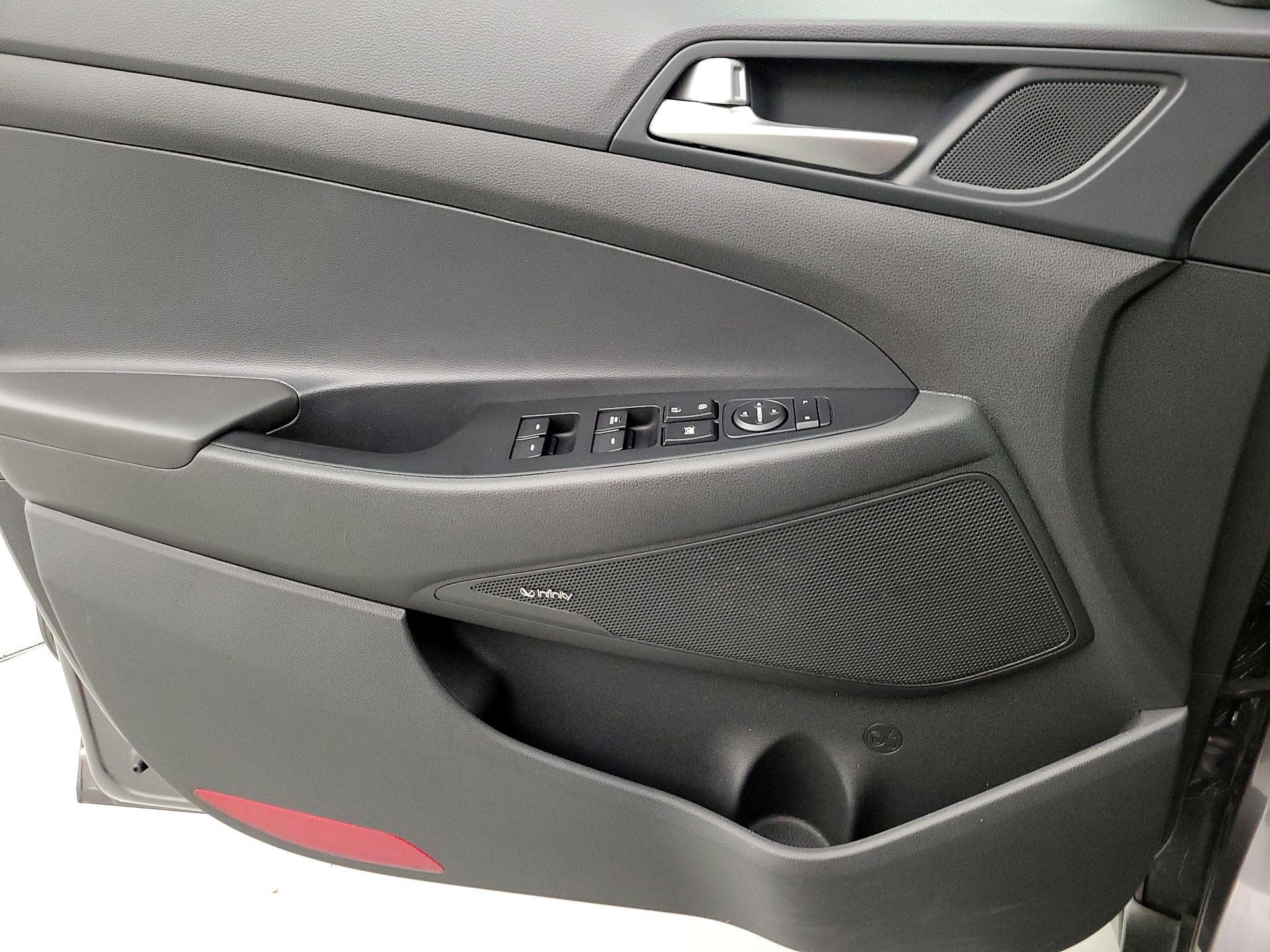 Thumbnail: 2020 Hyundai Tucson - 12