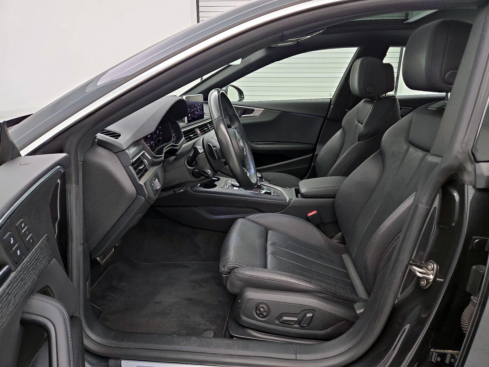 Thumbnail: 2019 Audi A5 - 11