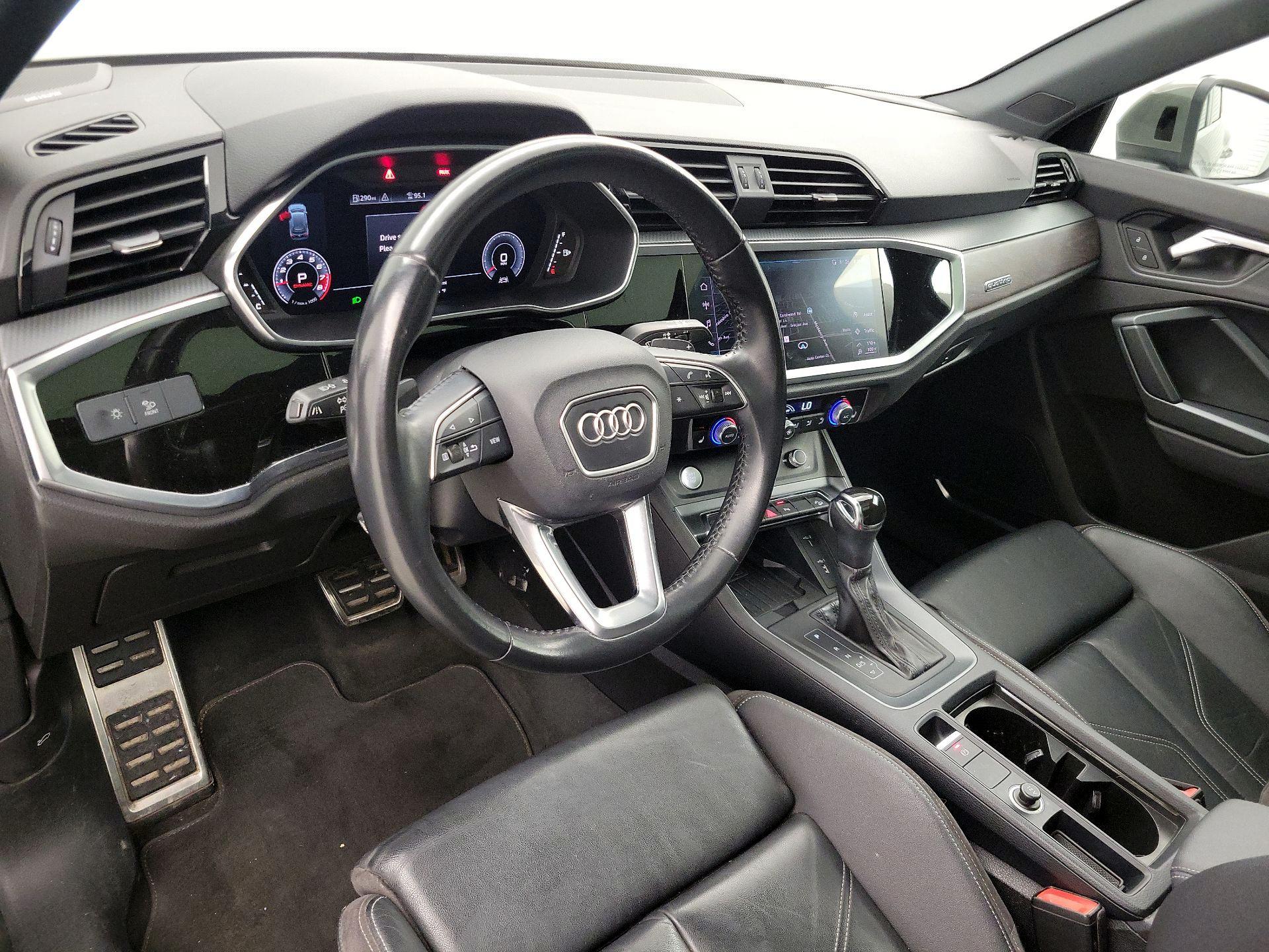 Thumbnail: 2019 Audi Q3 - 9