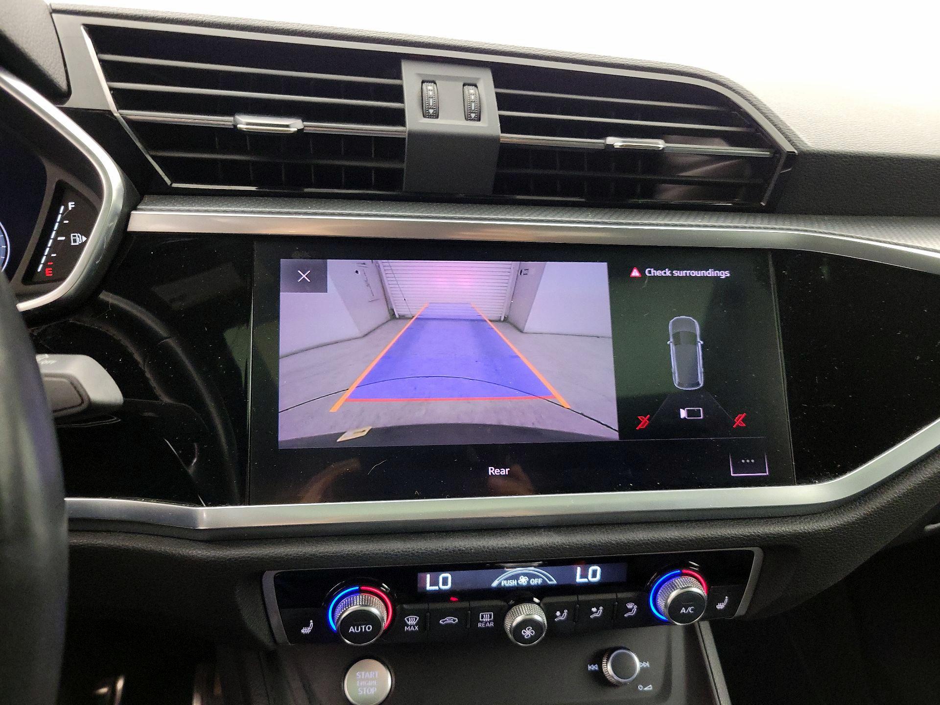 Thumbnail: 2019 Audi Q3 - 15