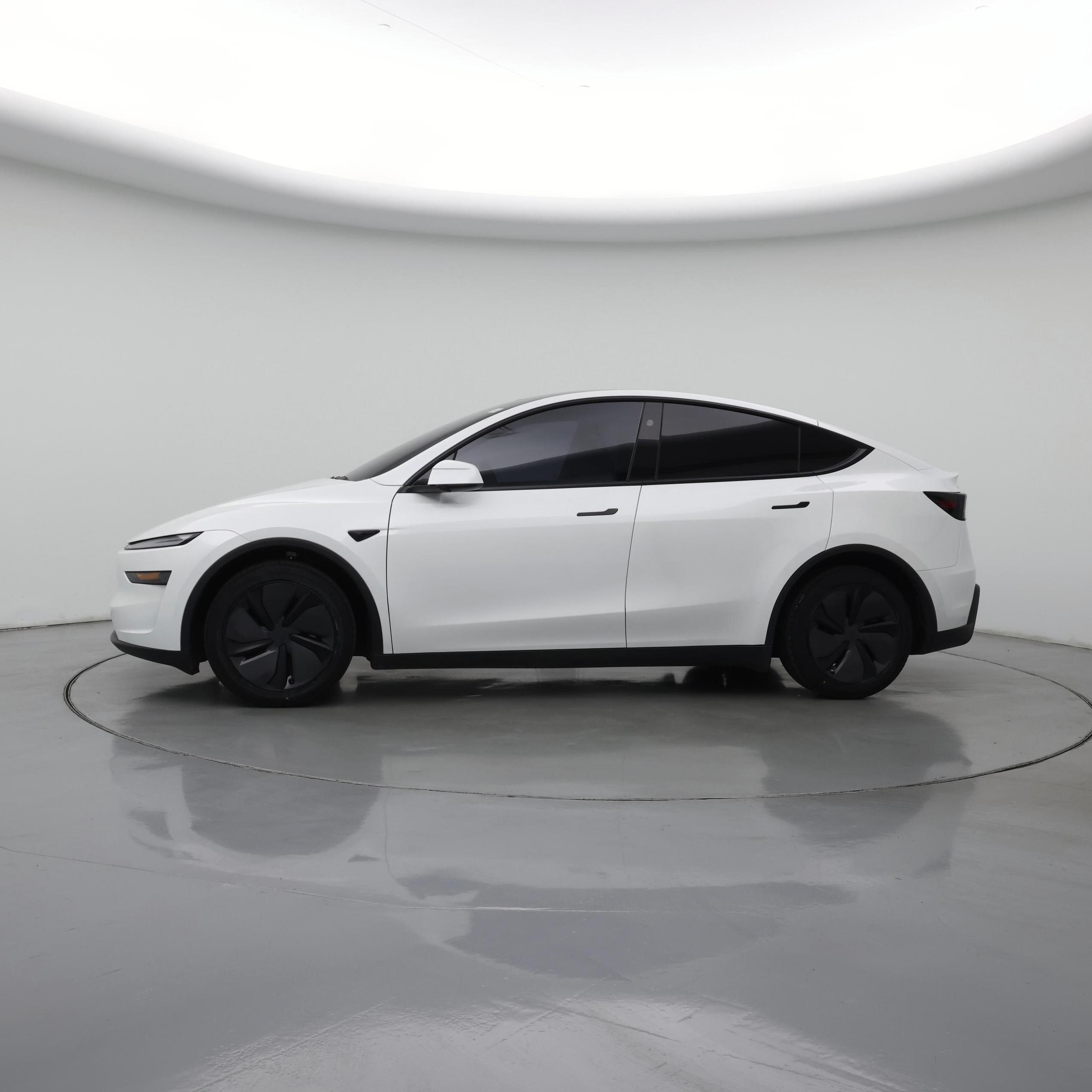 Thumbnail: 2026 Tesla Model Y - 3