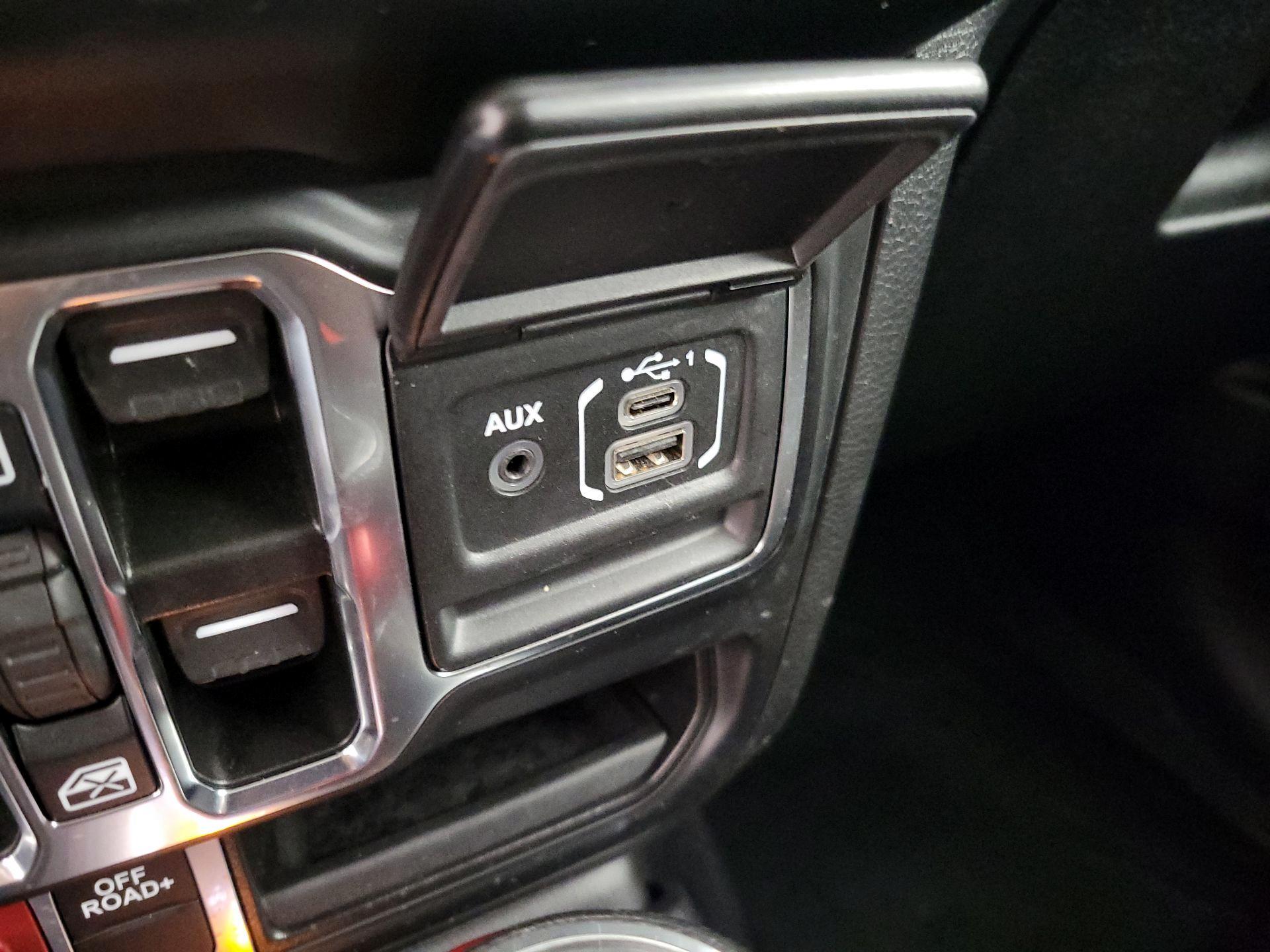 Thumbnail: 2022 Jeep Gladiator - 17