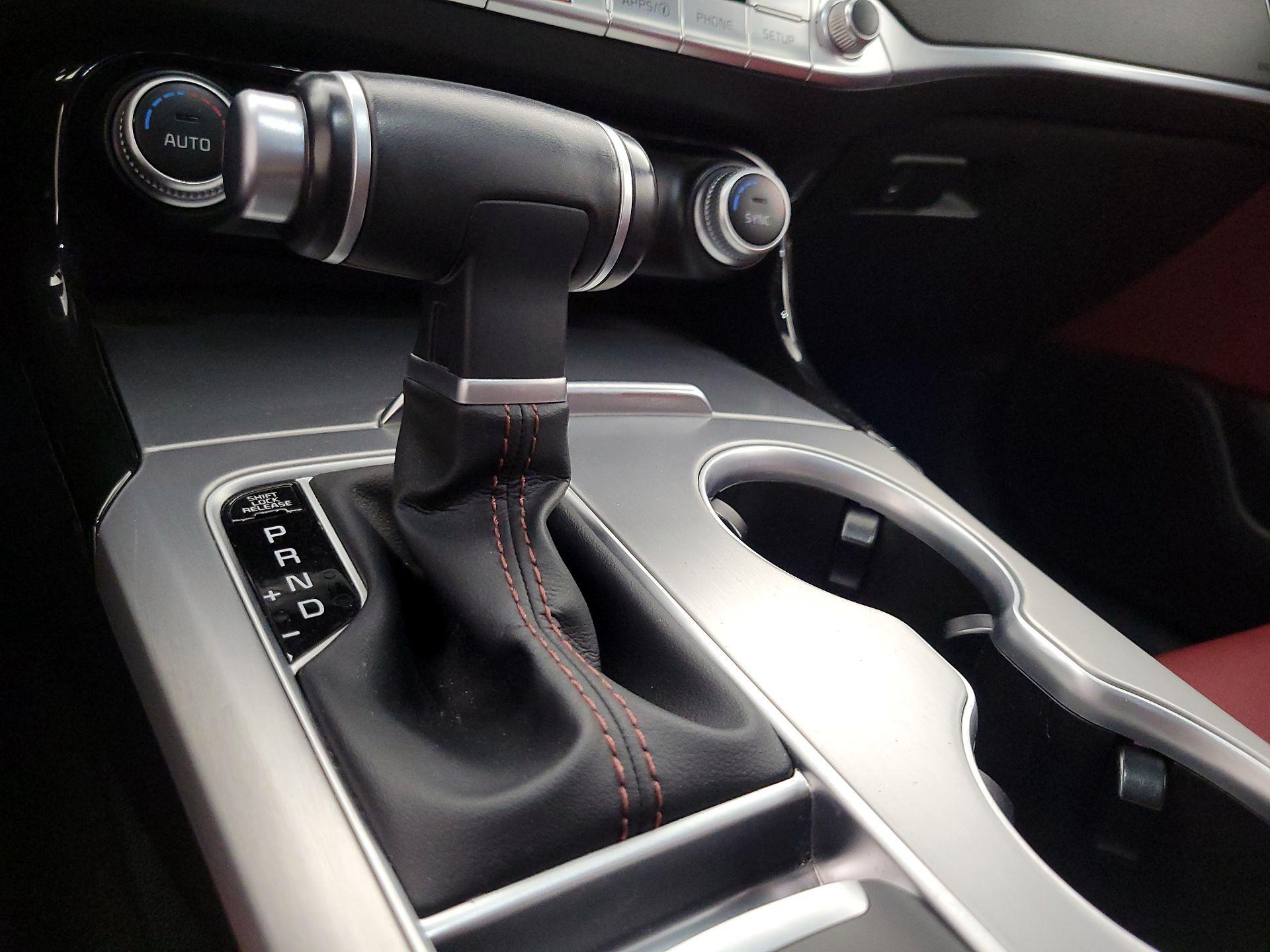 Thumbnail: 2019 Kia Stinger - 17