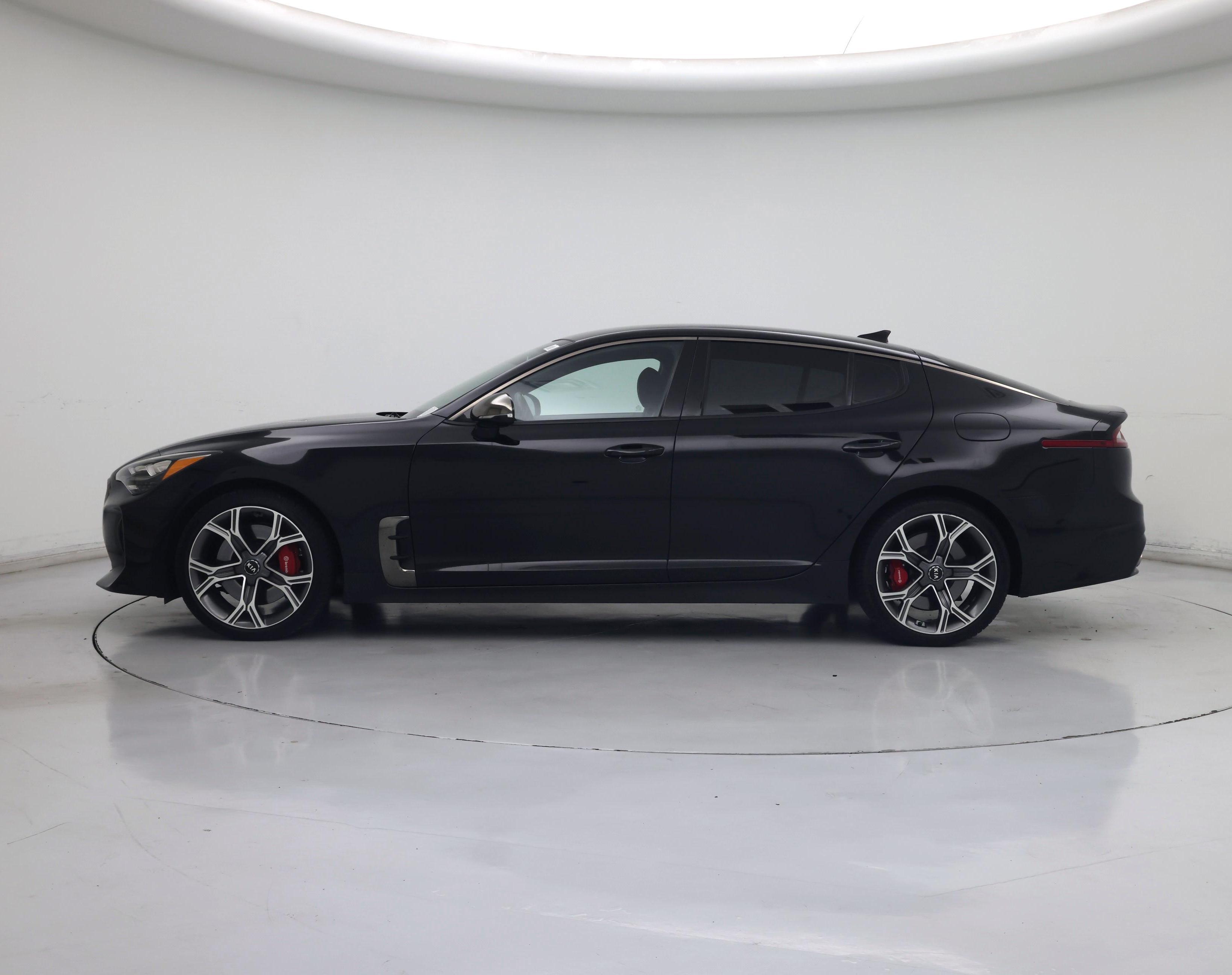 Thumbnail: 2019 Kia Stinger - 3