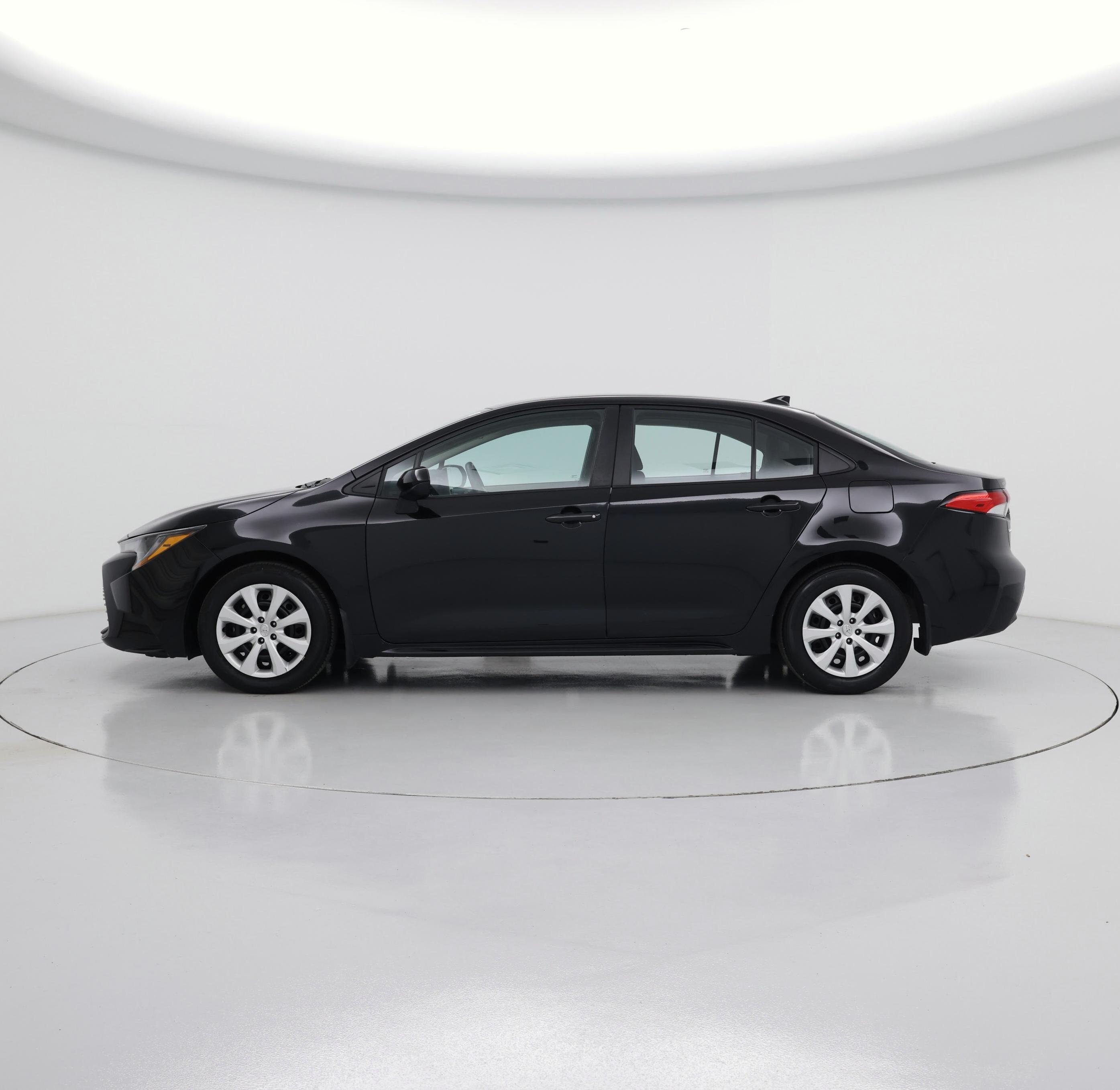 Thumbnail: 2025 Toyota Corolla - 3