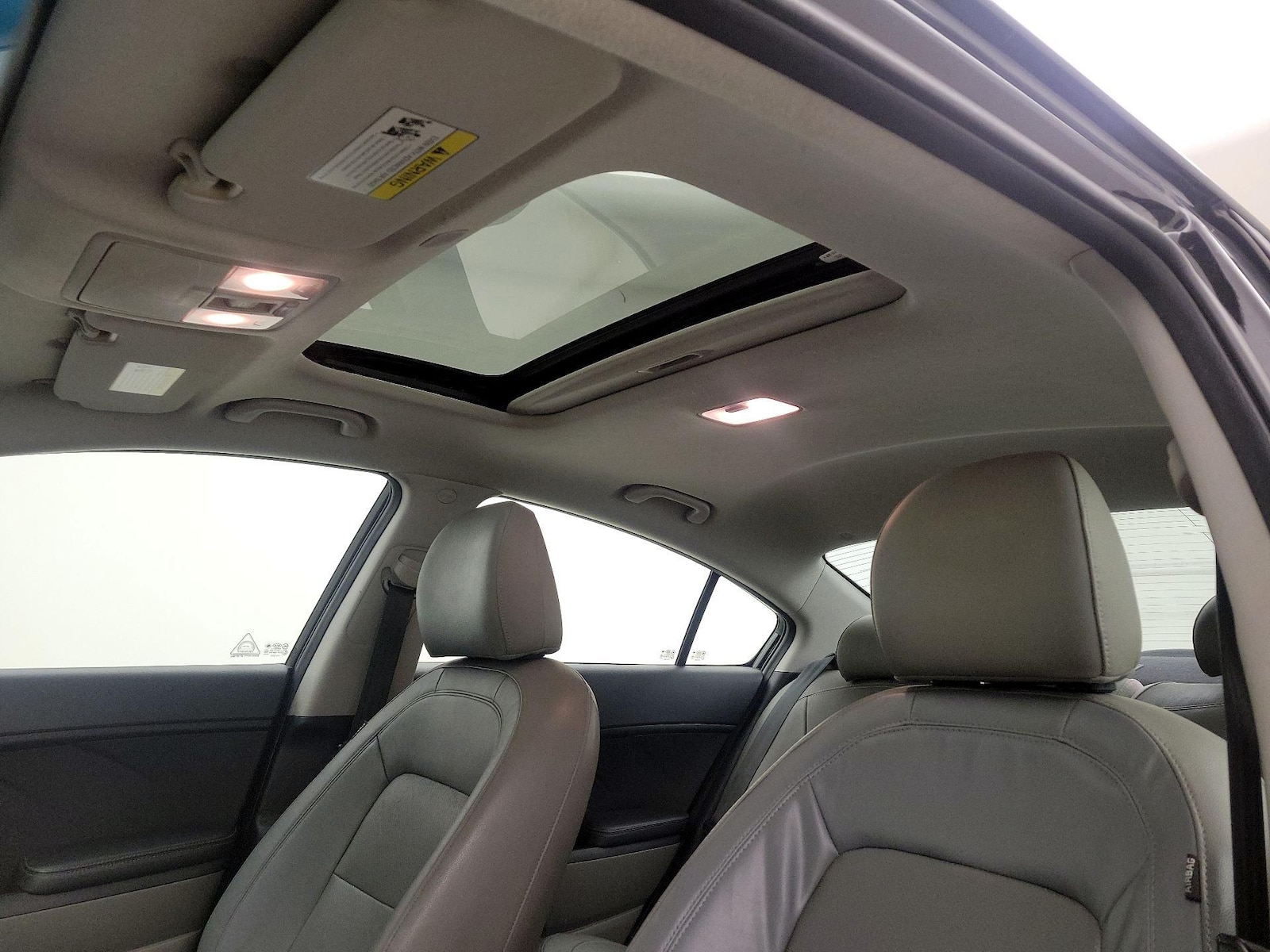 Sunroof(s) & Overhead Airbags