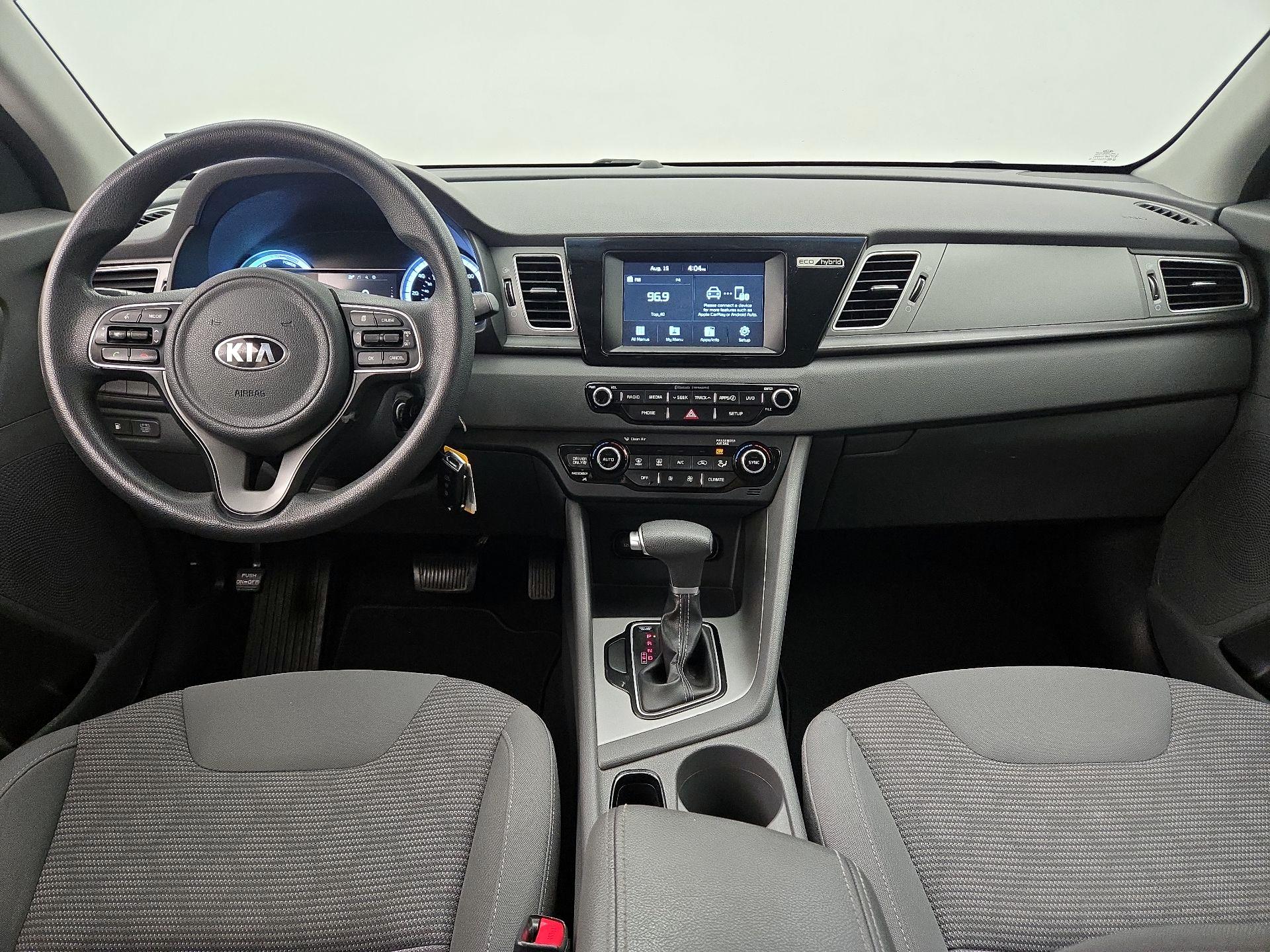 Thumbnail: 2017 Kia Niro - 9