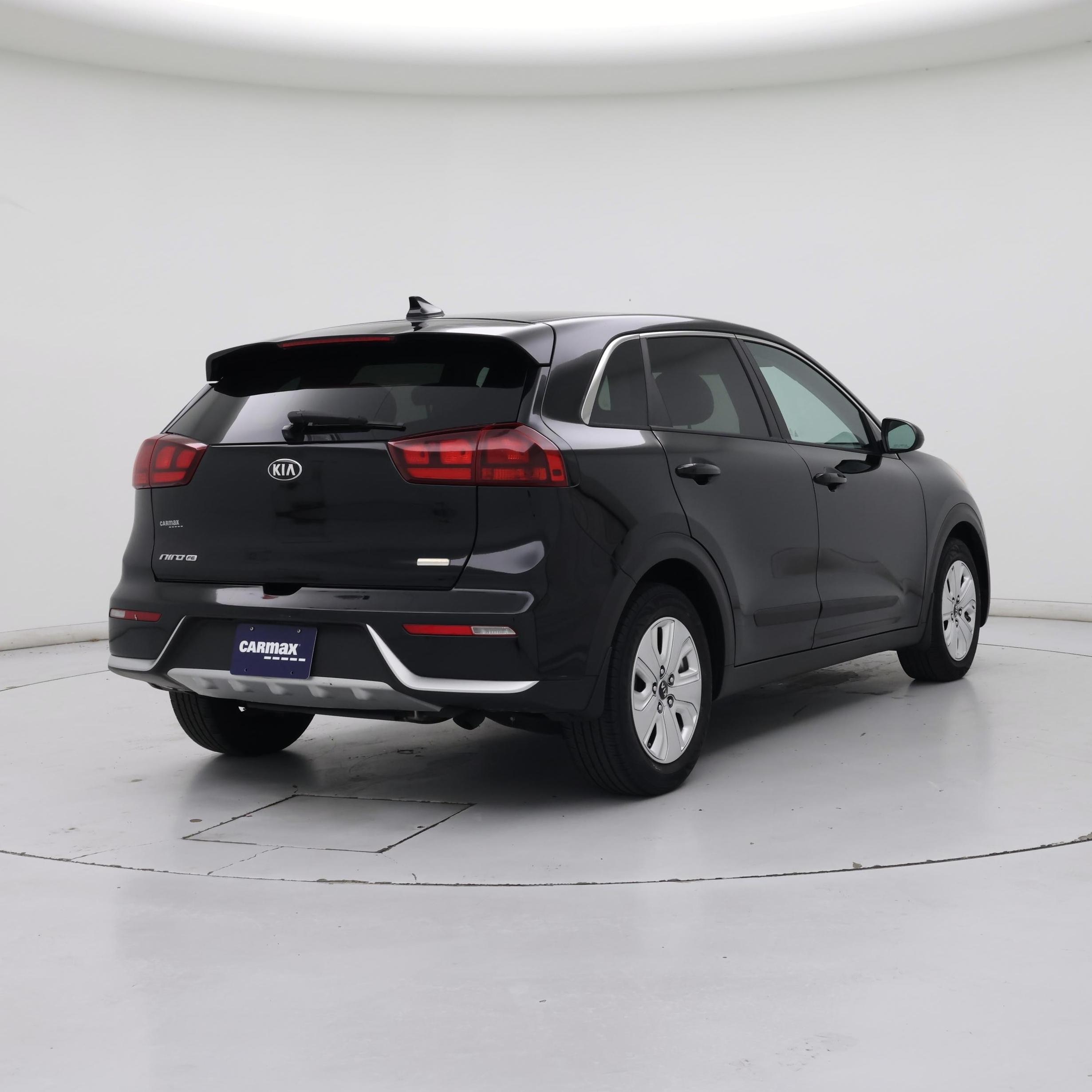 Thumbnail: 2017 Kia Niro - 8