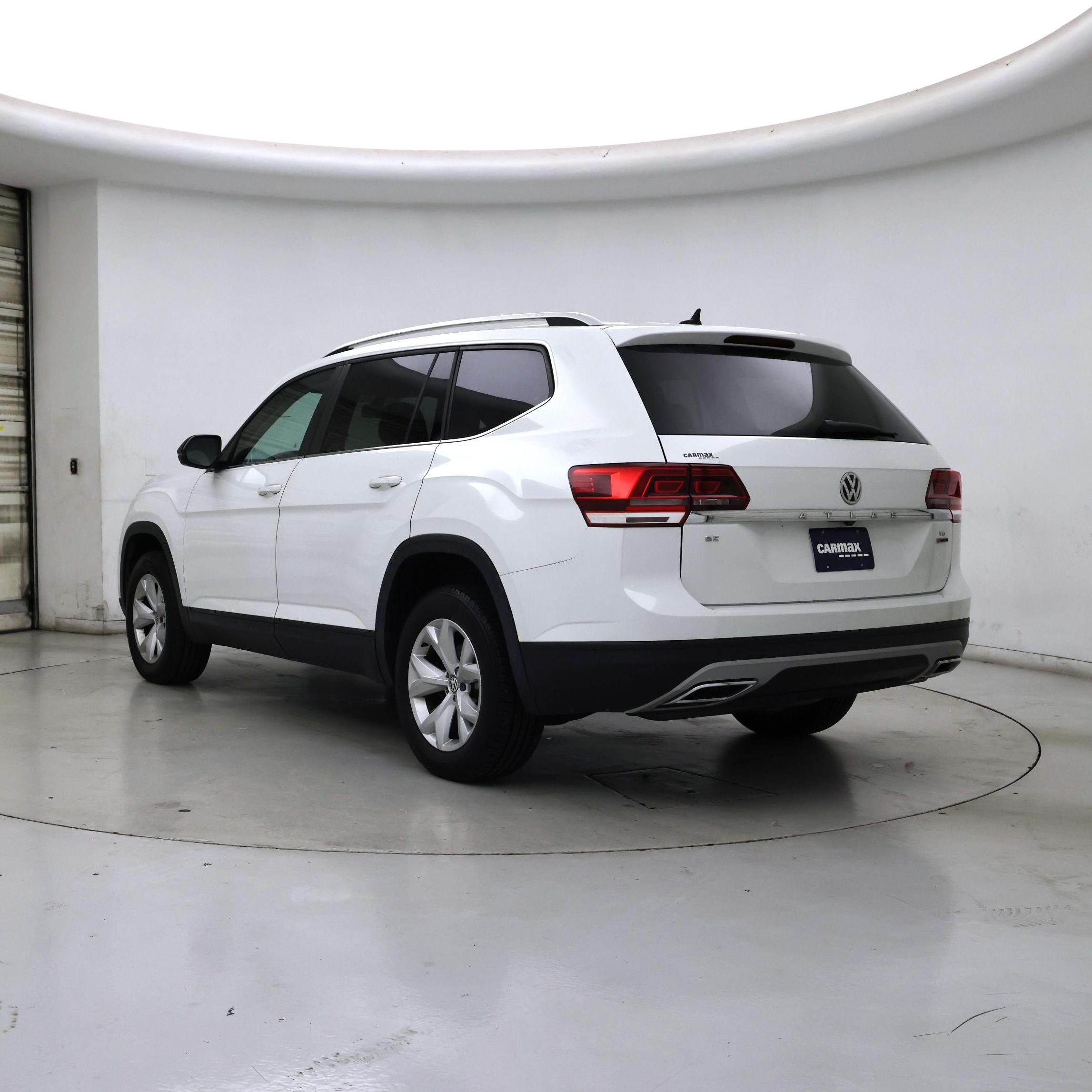 Thumbnail: 2018 Volkswagen Atlas - 2