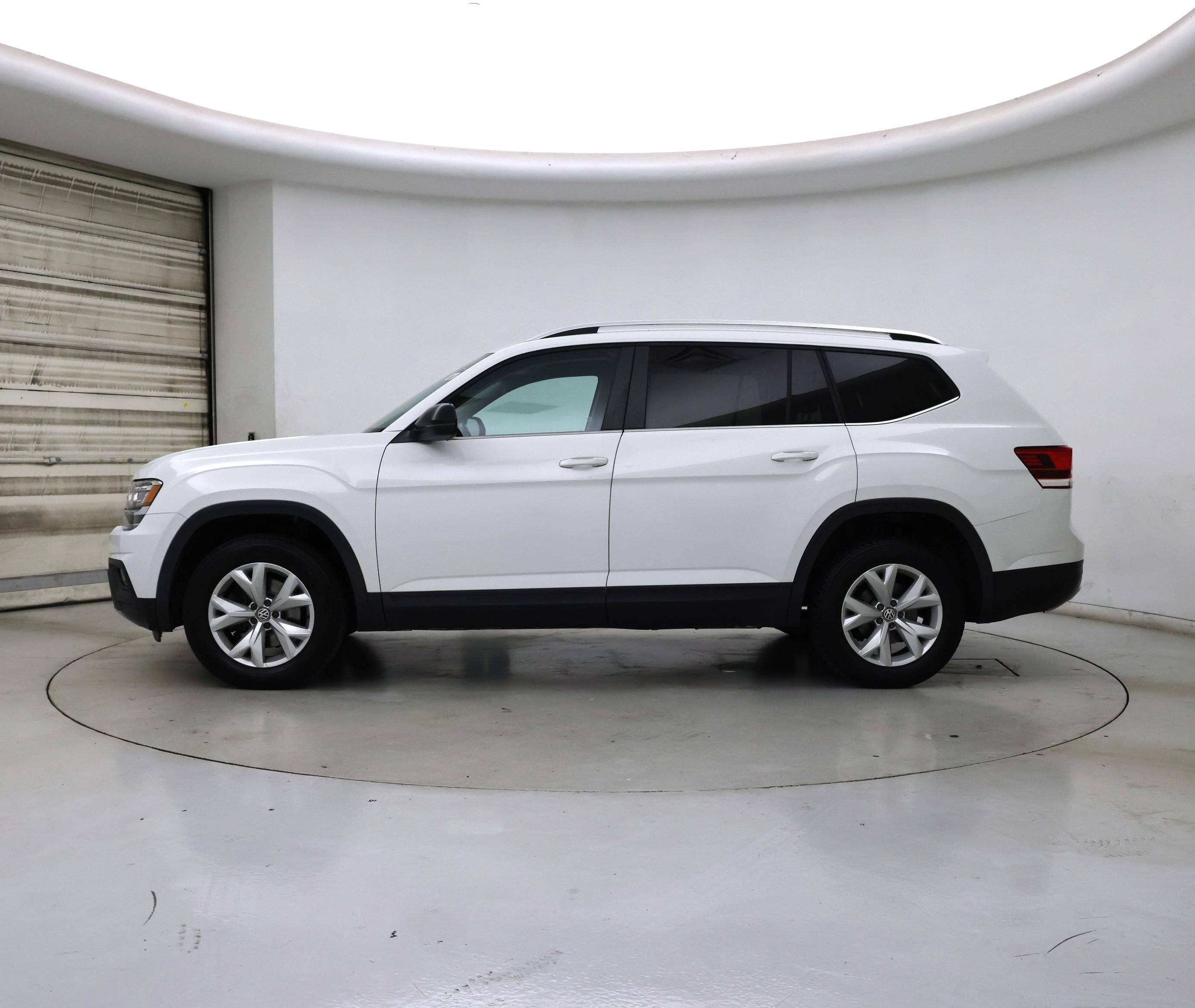 Thumbnail: 2018 Volkswagen Atlas - 3