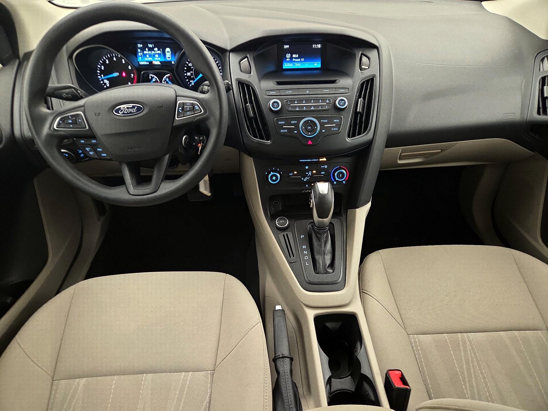 Thumbnail: 2015 Ford Focus - 9
