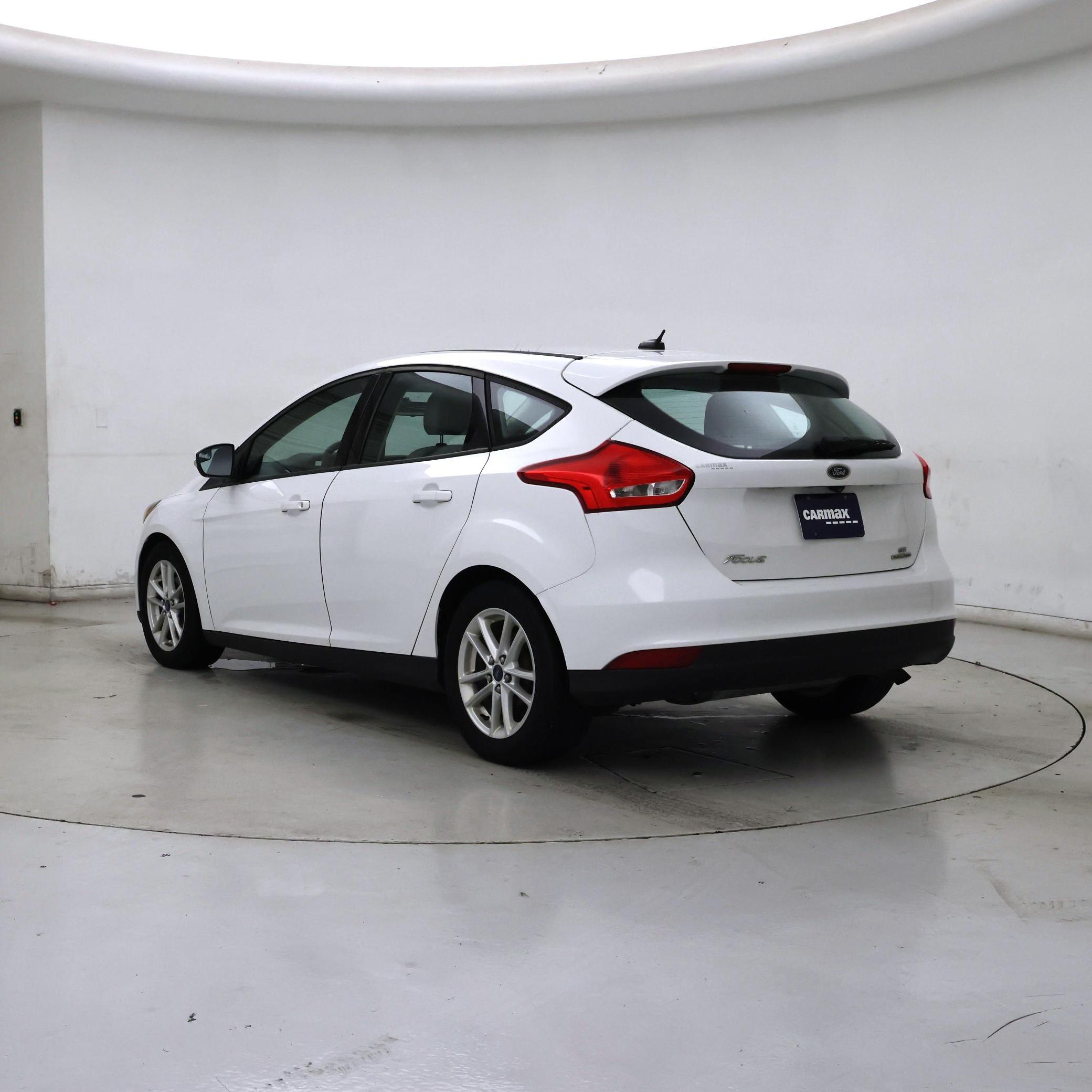 Thumbnail: 2015 Ford Focus - 2