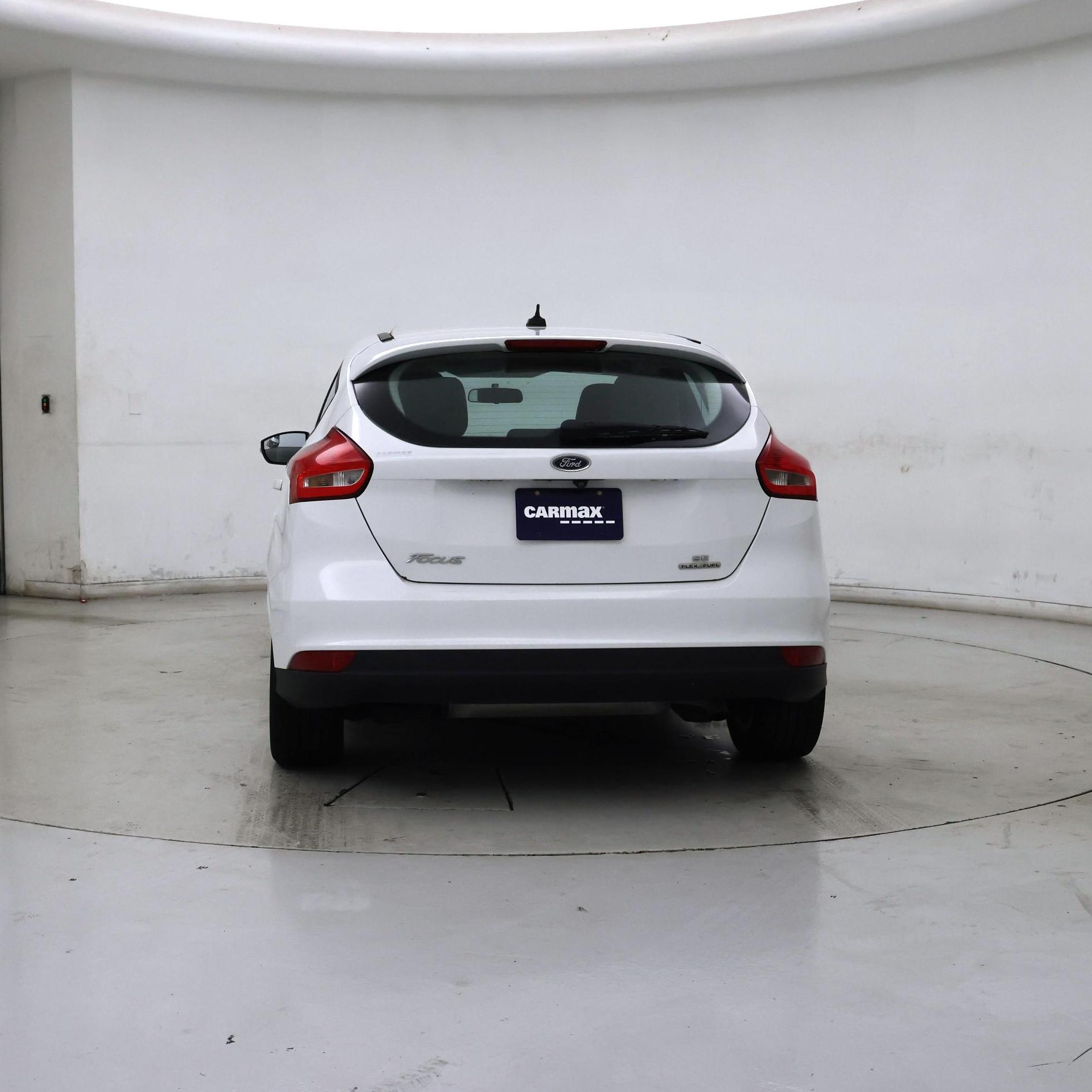 Thumbnail: 2015 Ford Focus - 6
