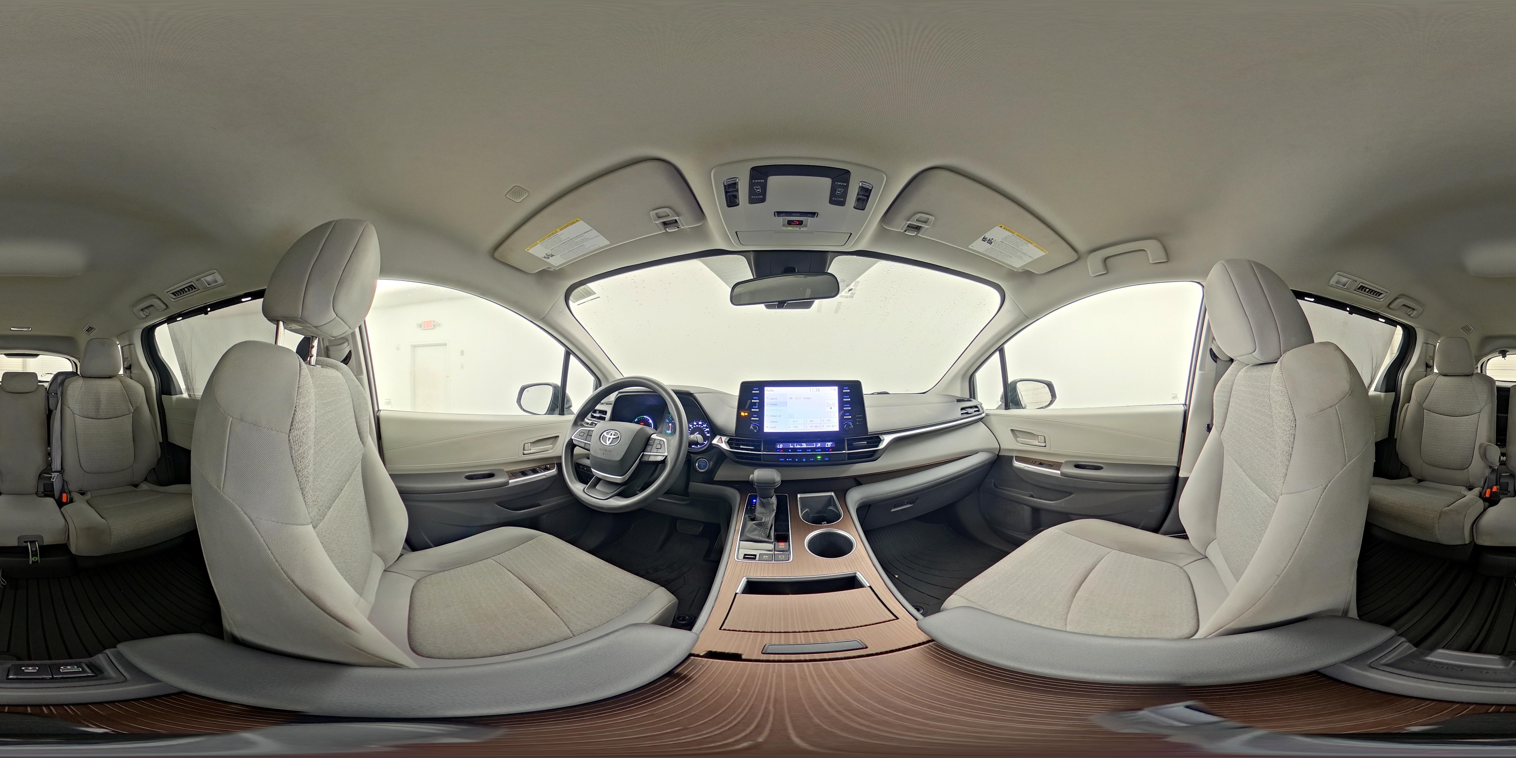2021 Toyota Sienna LE - Photo 26