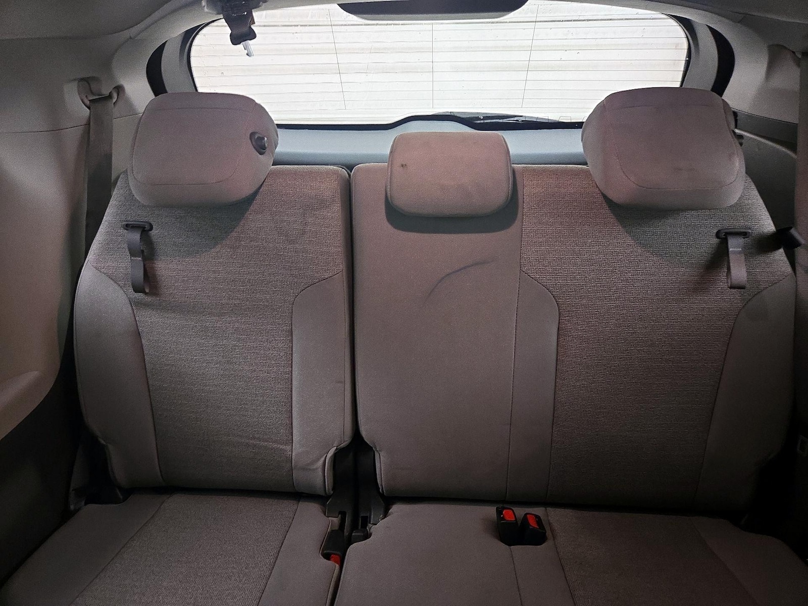 2021 Toyota Sienna LE - Photo 21