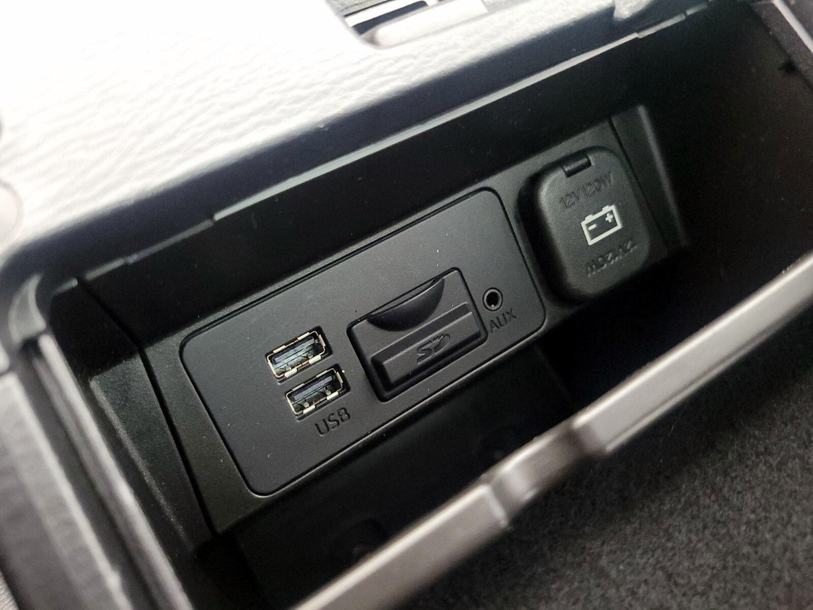2014 Mazda MAZDA3 i Grand Touring - Photo 20